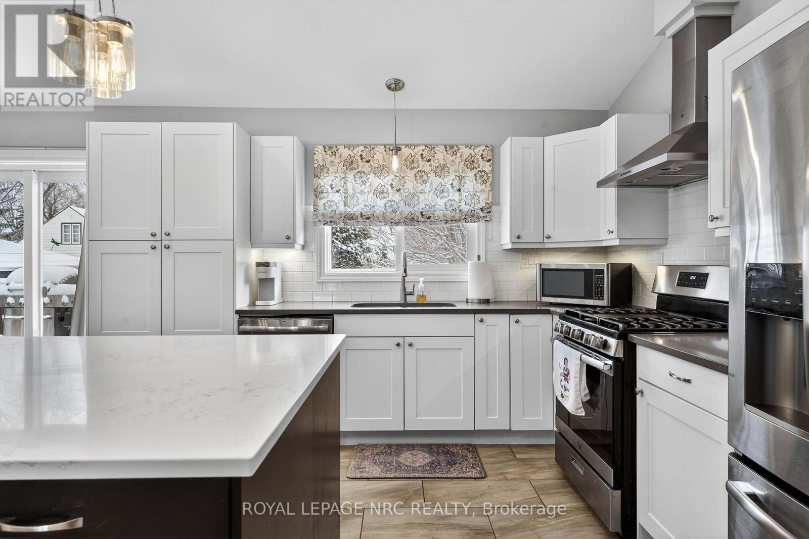 












210 GORHAM ROAD

,
Fort Erie (Ridgeway),




Ontario
L0S1N0

