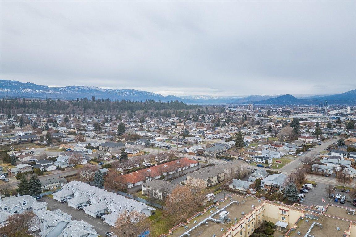 









335


Gerstmar

Road, 13,
Kelowna,




BC
V1X 4A6

