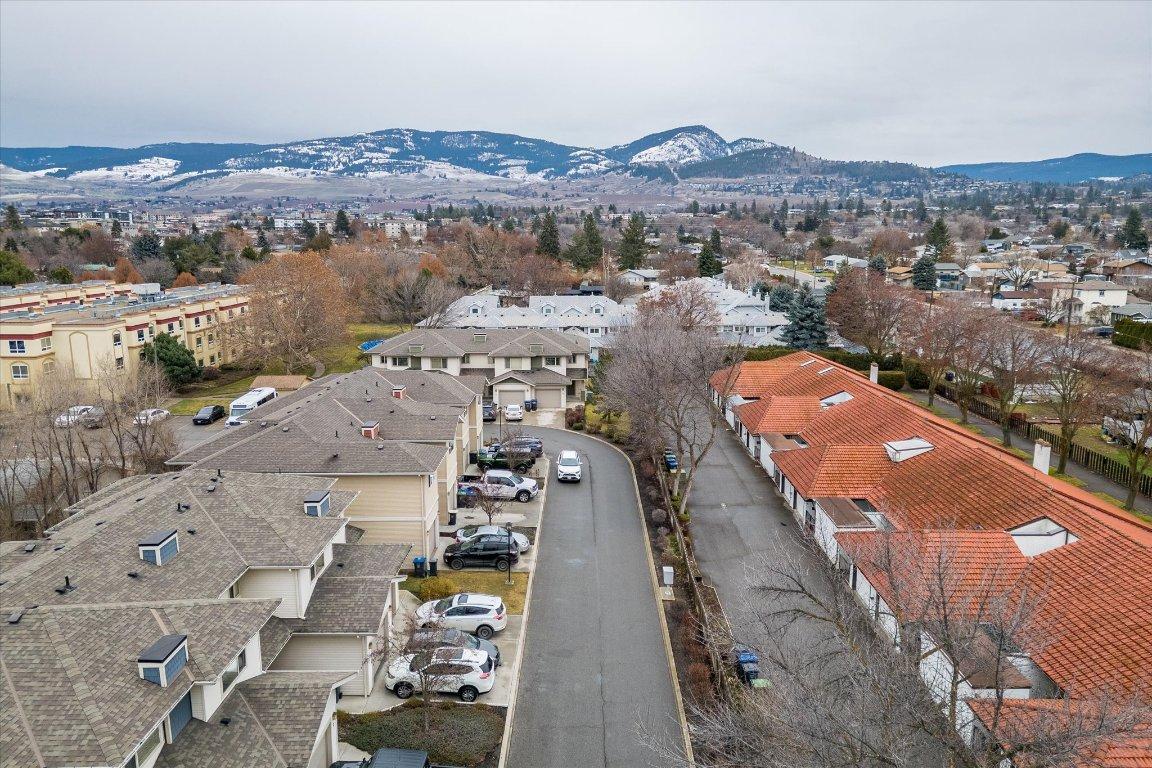 









335


Gerstmar

Road, 13,
Kelowna,




BC
V1X 4A6

