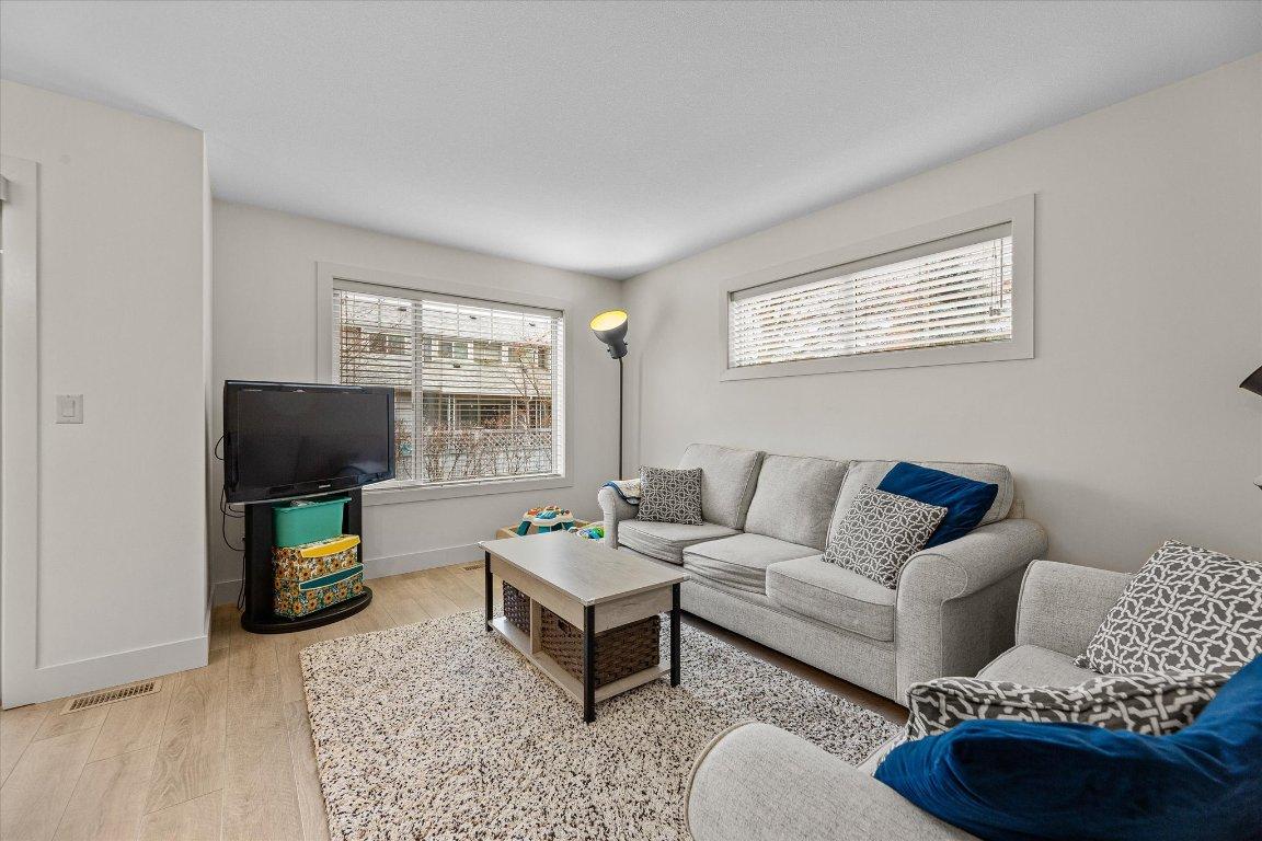 









335


Gerstmar

Road, 13,
Kelowna,




BC
V1X 4A6

