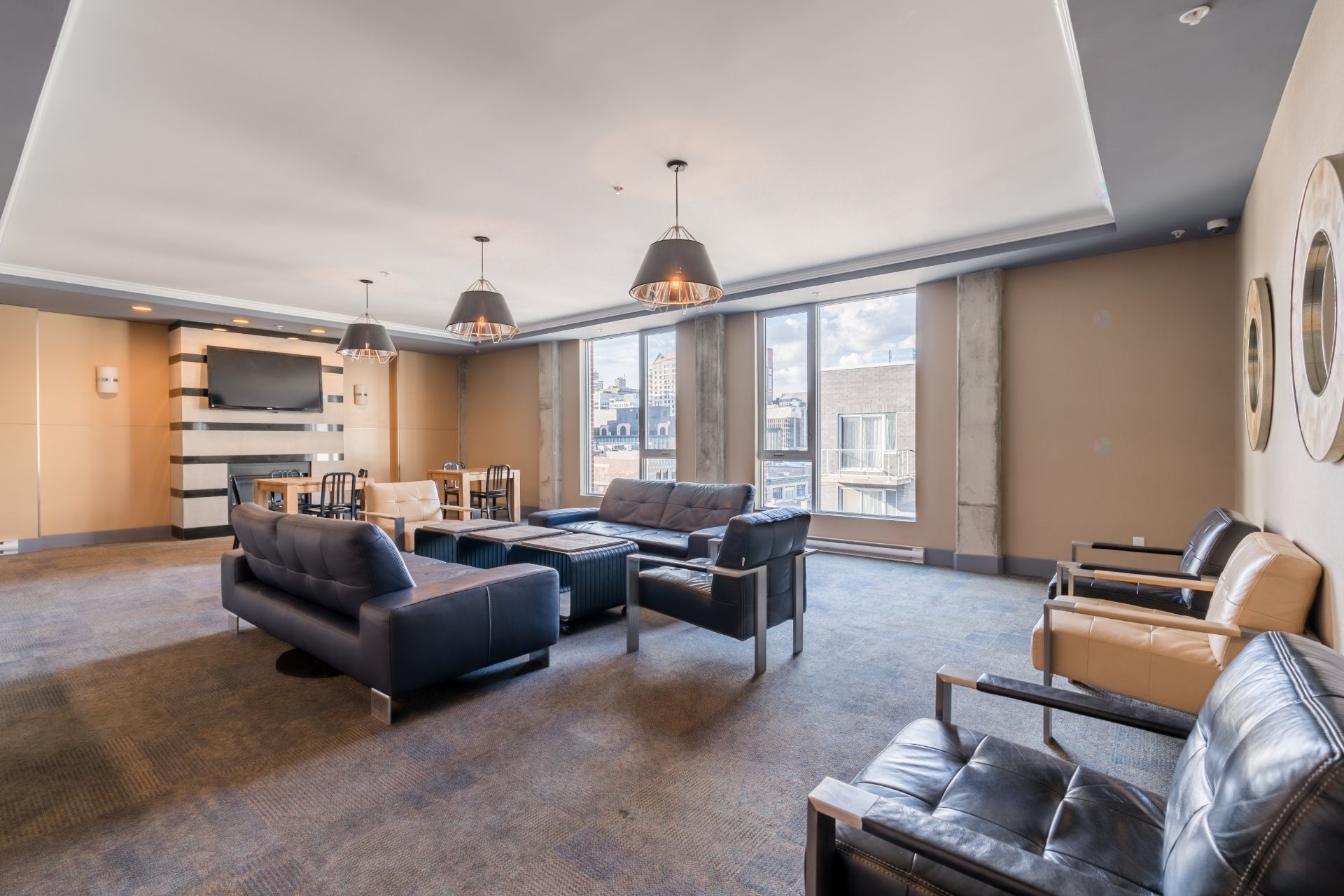 









1235


Rue Bishop

, 218,
Montréal (Ville-Marie),




QC
H3G0A6

