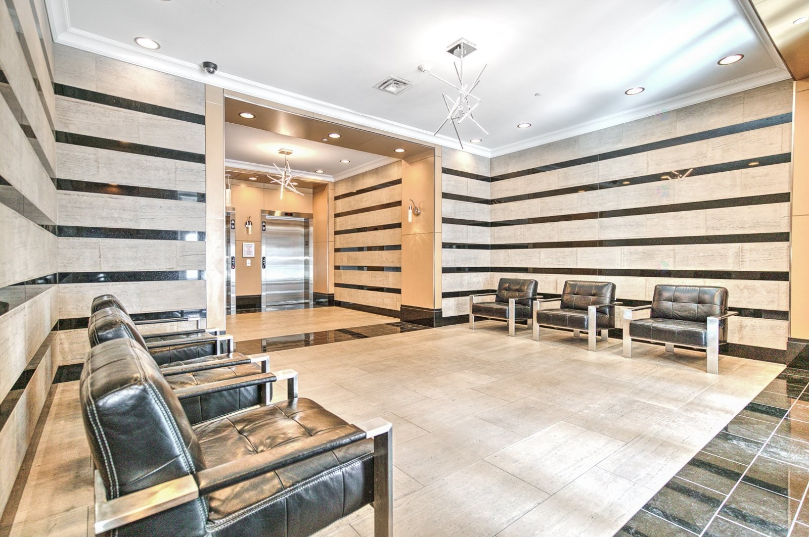 









1235


Rue Bishop

, 218,
Montréal (Ville-Marie),




QC
H3G0A6

