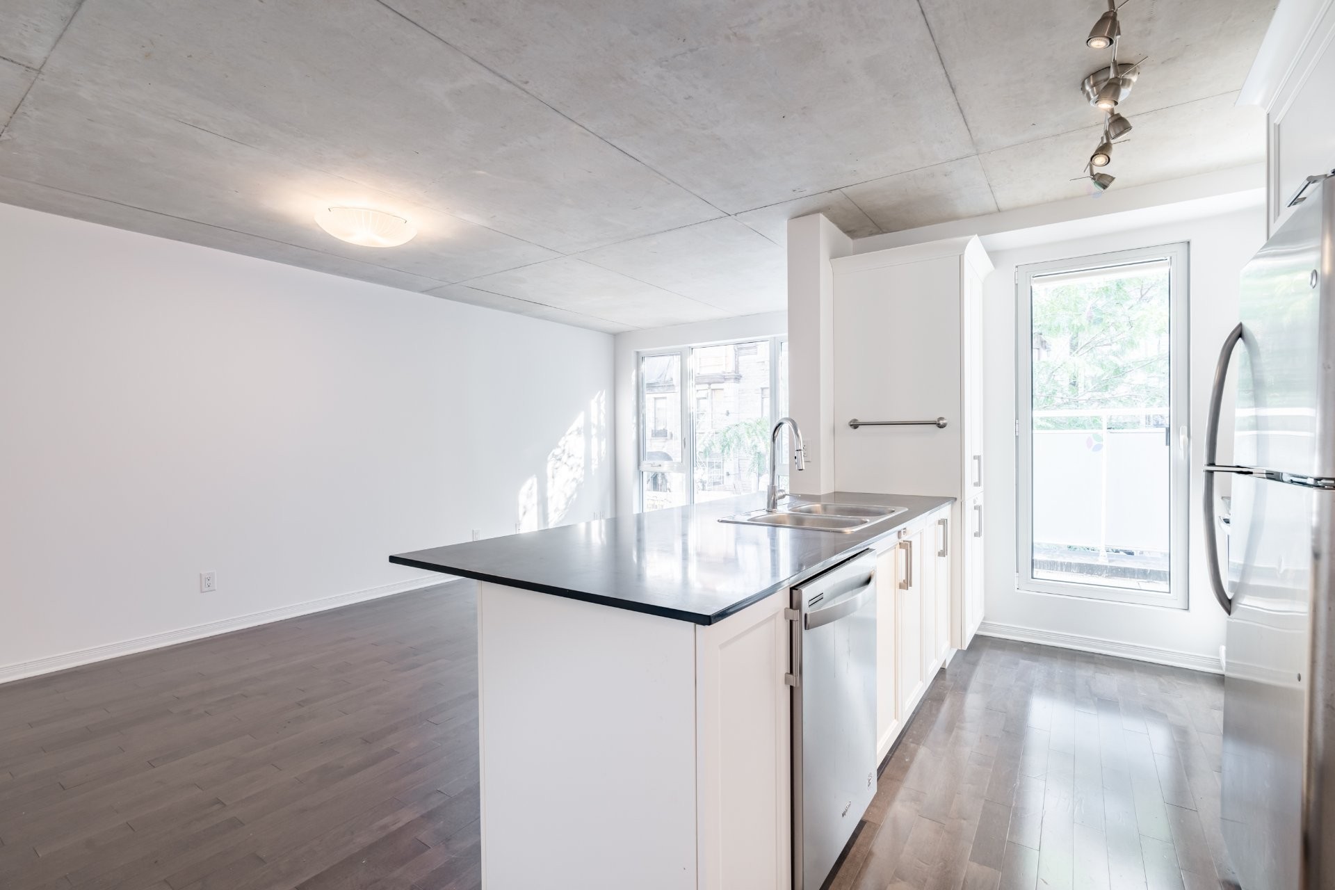 









1235


Rue Bishop

, 218,
Montréal (Ville-Marie),




QC
H3G0A6

