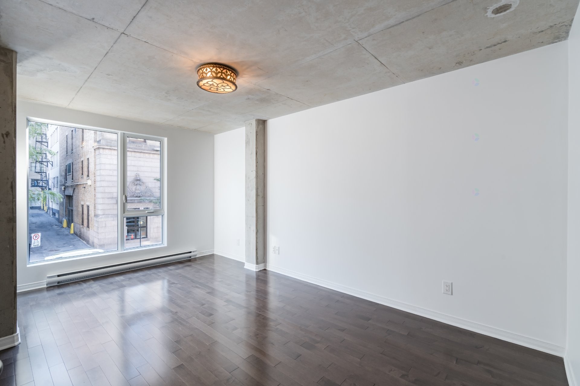 









1235


Rue Bishop

, 218,
Montréal (Ville-Marie),




QC
H3G0A6

