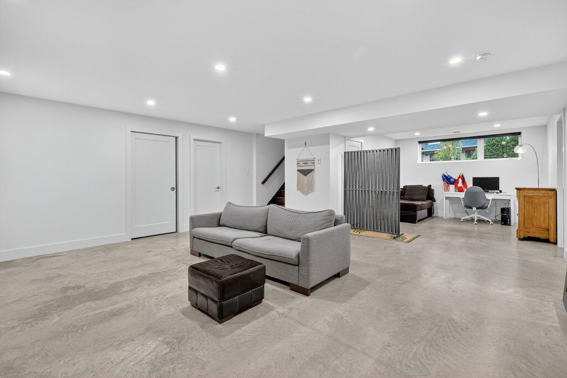 









1580


Crois. De La Salle

,
Laval (Duvernay),




QC
H7G4E6

