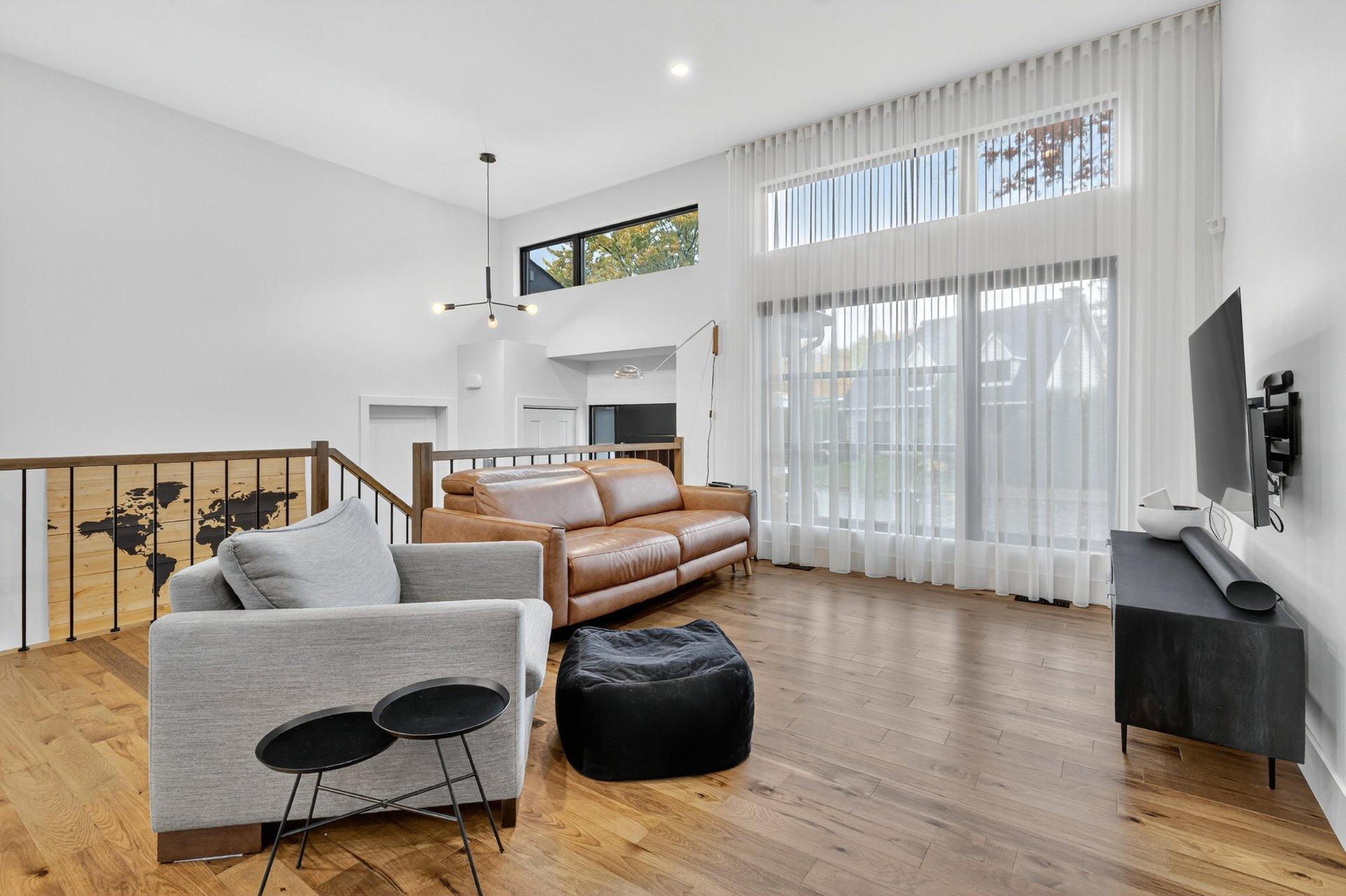 









1580


Crois. De La Salle

,
Laval (Duvernay),




QC
H7G4E6

