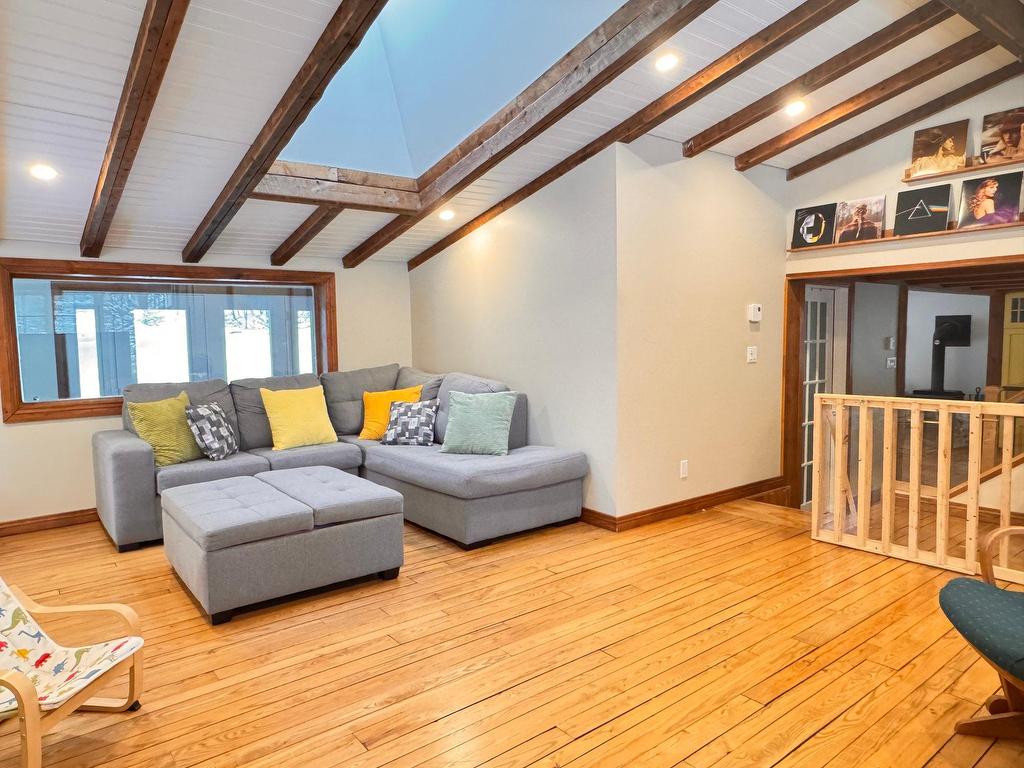 









1436


Mtée Sauvage

,
Prévost,




QC
J0R1T0

