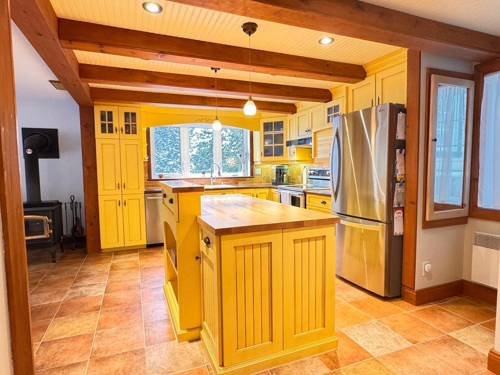 









1436


Mtée Sauvage

,
Prévost,




QC
J0R1T0

