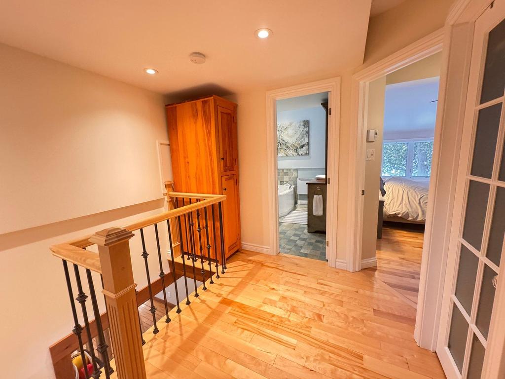 









1436


Mtée Sauvage

,
Prévost,




QC
J0R1T0

