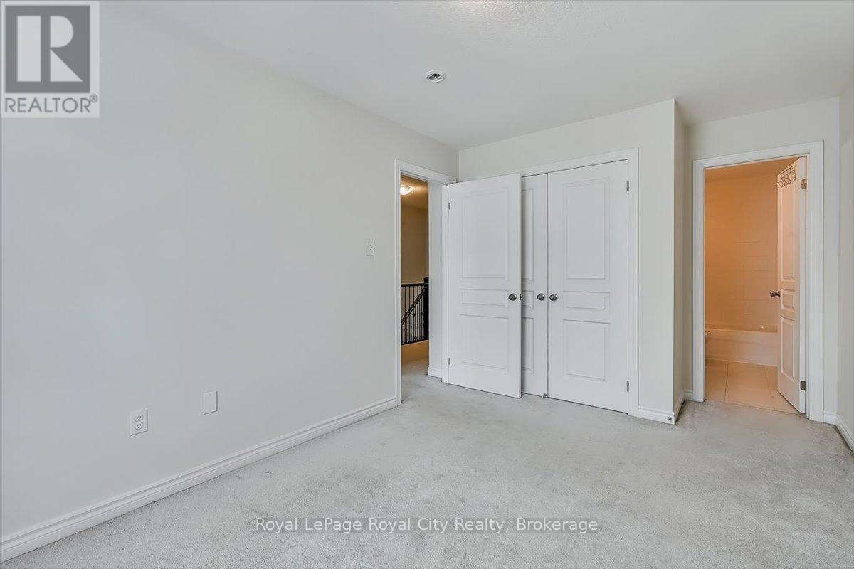 












22 - 88 DECORSO DRIVE

,
Guelph (Kortright East),




Ontario
N1L0A9

