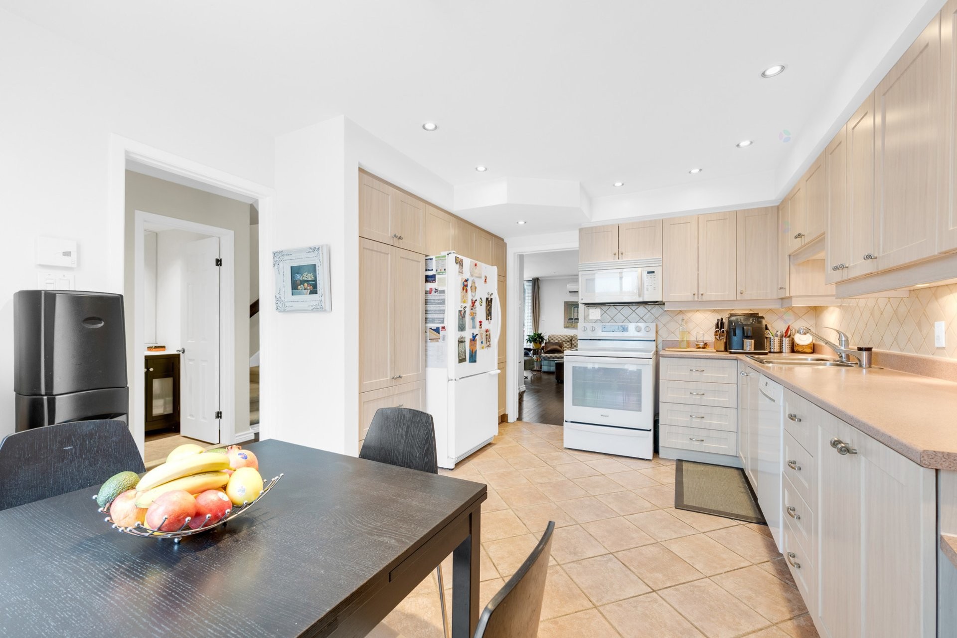 









5627Z


Ch. Merrimac

,
Côte-Saint-Luc,




QC
H4W1S5

