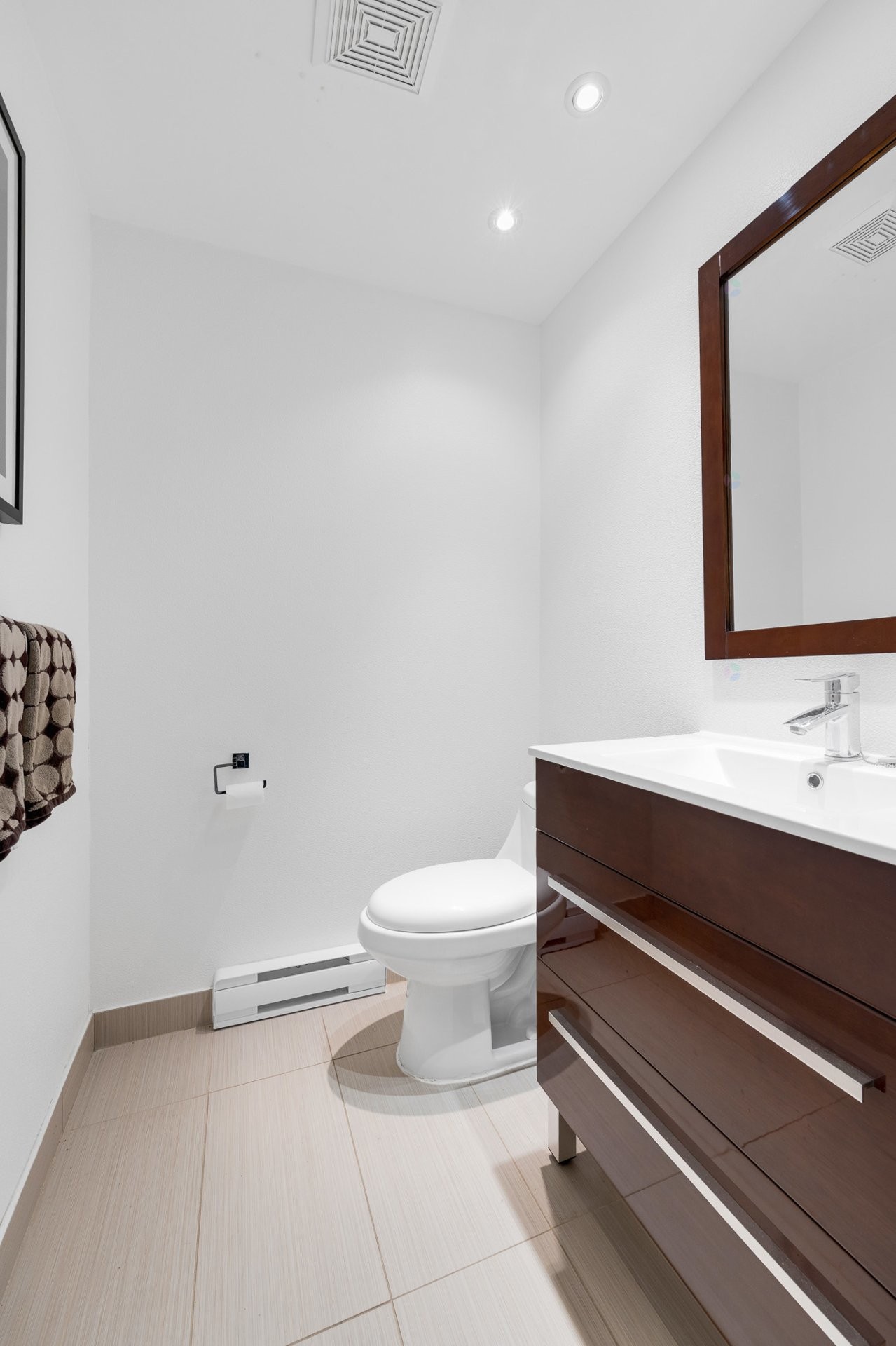 









5627Z


Ch. Merrimac

,
Côte-Saint-Luc,




QC
H4W1S5

