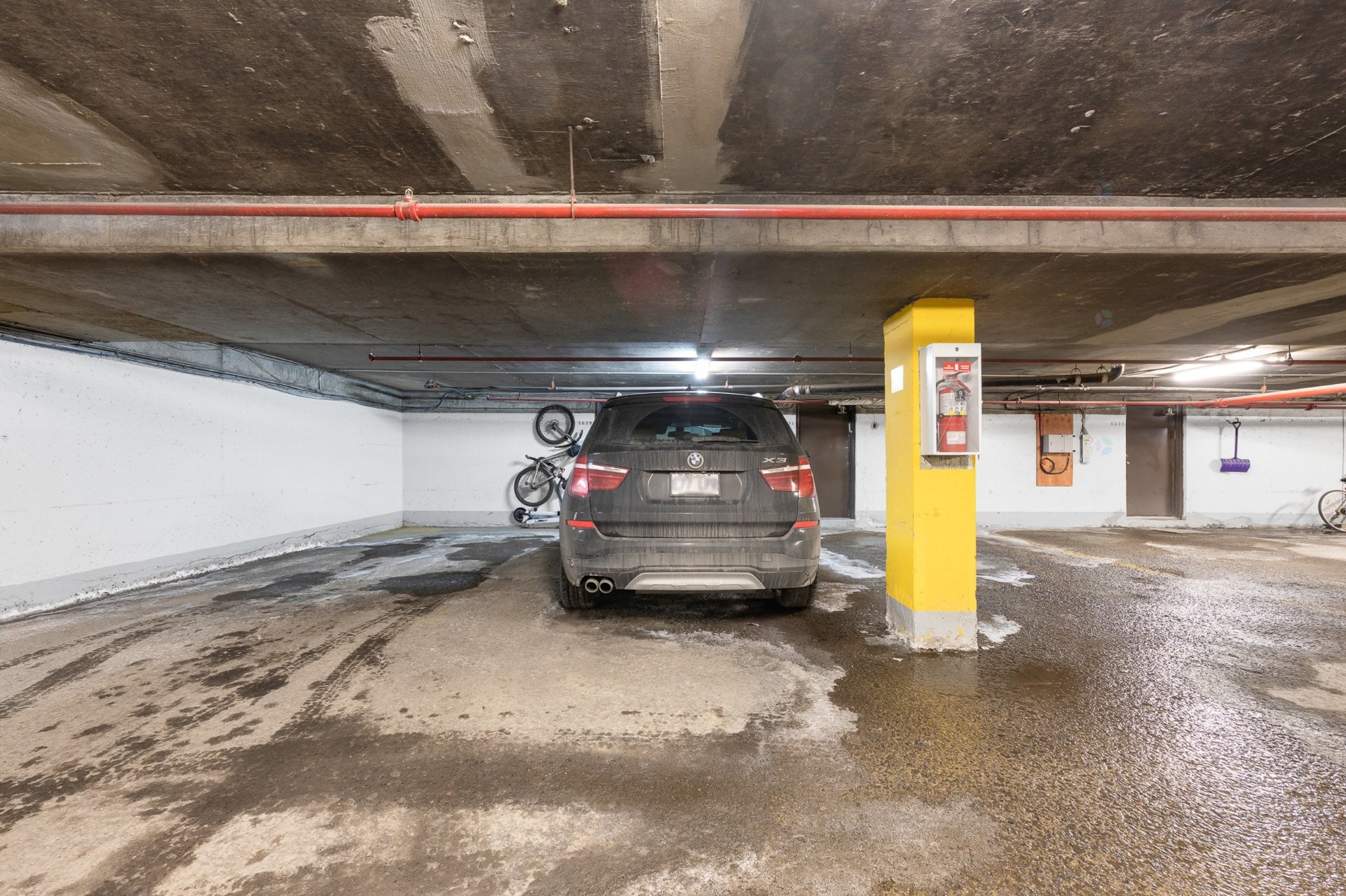 









5627Z


Ch. Merrimac

,
Côte-Saint-Luc,




QC
H4W1S5

