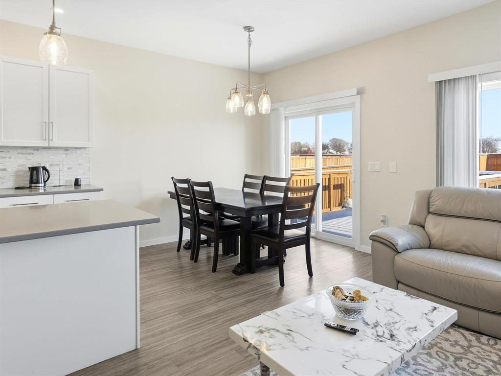 












330 Tyson Trail

,
Winnipeg,




Manitoba
R3W1C2

