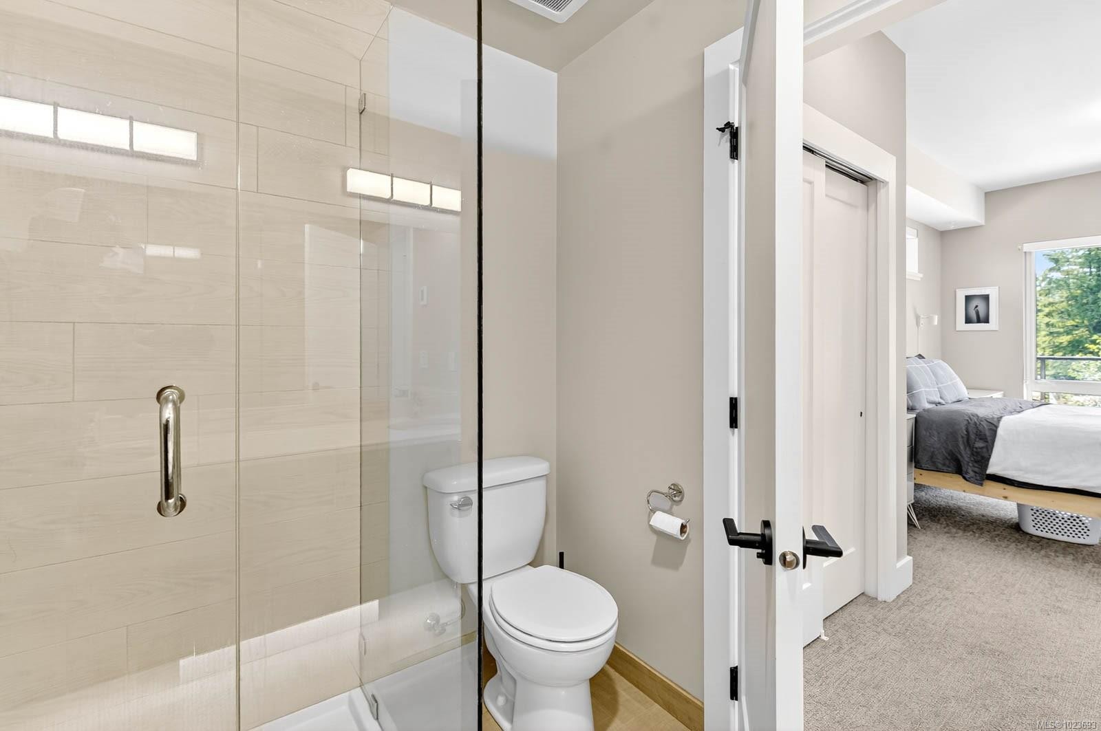 









700


Yew Wood

Rd, 302,
Tofino,




BC
V0R 2Z0

