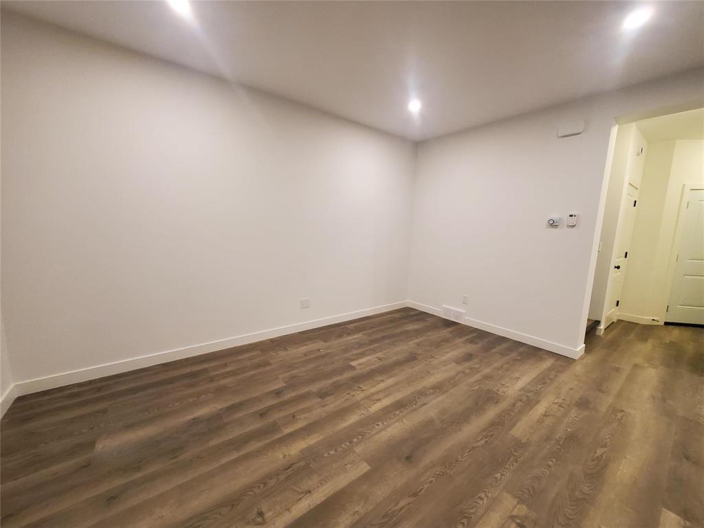 












15 Blind Creek Boulevard

,
Steinbach,




Manitoba
R5G2Z1

