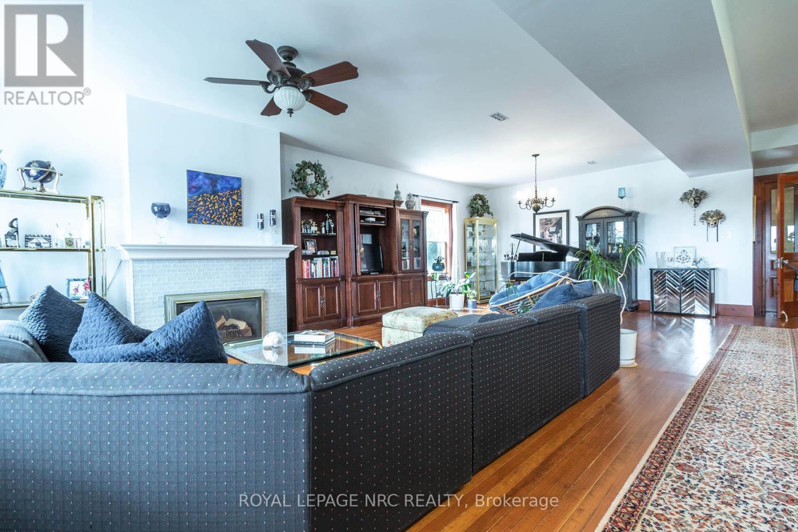 












14902 NIAGARA RIVER PARKWAY

,
Niagara-on-the-Lake (Queenston),




Ontario
L0S1J0

