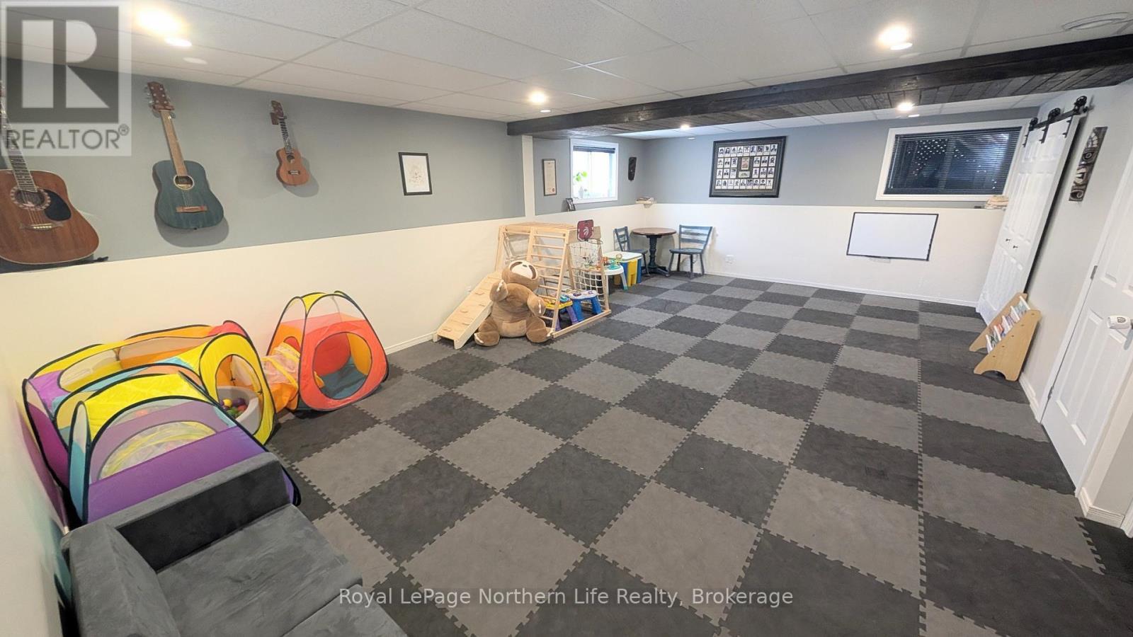 












308 AUBIN STREET

,
West Nipissing (Sturgeon Falls),




Ontario
P2B3C1

