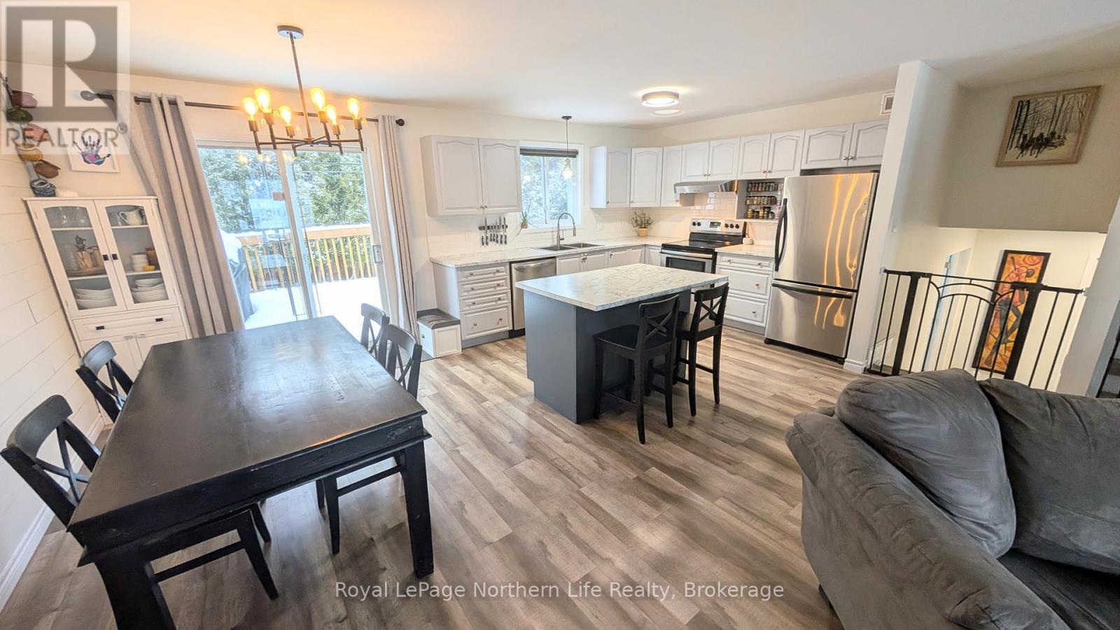 












308 AUBIN STREET

,
West Nipissing (Sturgeon Falls),




Ontario
P2B3C1

