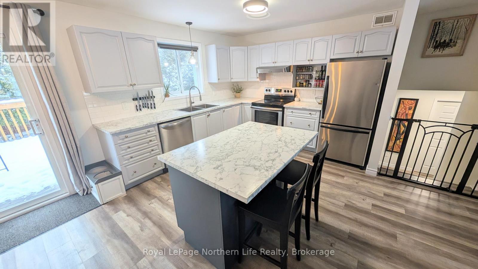 












308 AUBIN STREET

,
West Nipissing (Sturgeon Falls),




Ontario
P2B3C1

