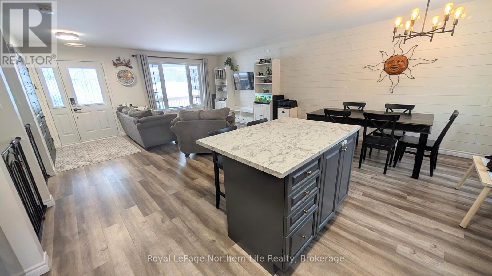 












308 AUBIN STREET

,
West Nipissing (Sturgeon Falls),




Ontario
P2B3C1

