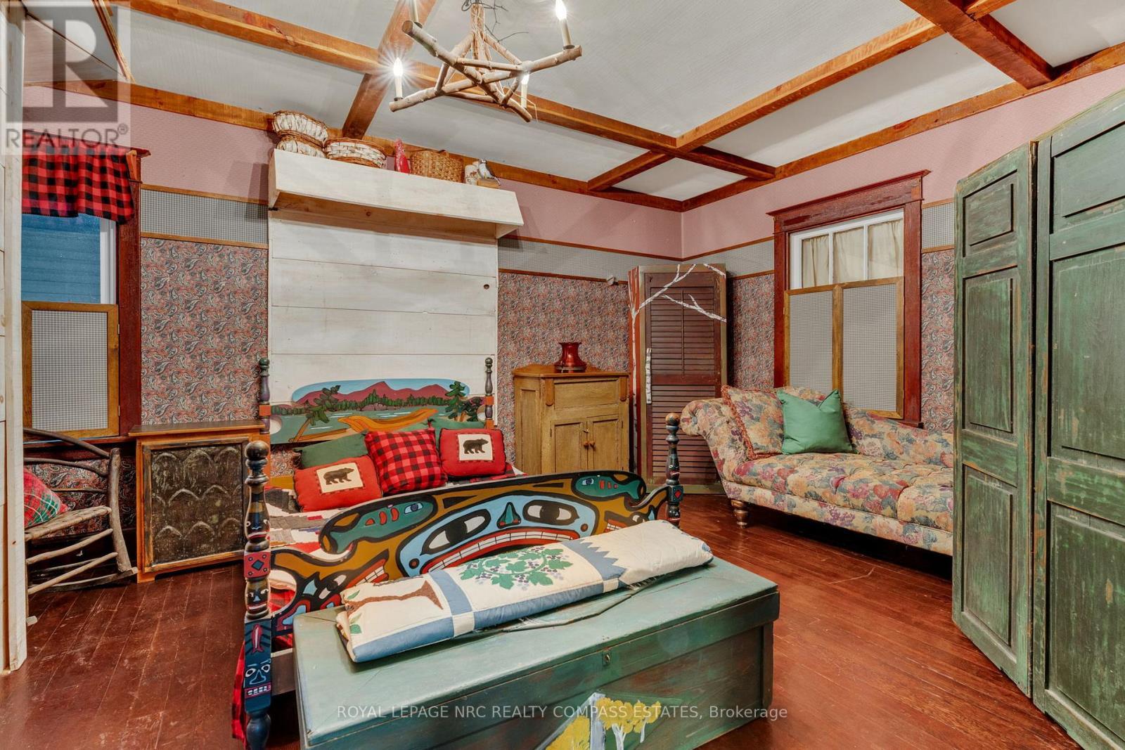 












4034 VICTORIA AVENUE

,
Lincoln (Lincoln-Jordan/Vineland),




Ontario
L0R2C0

