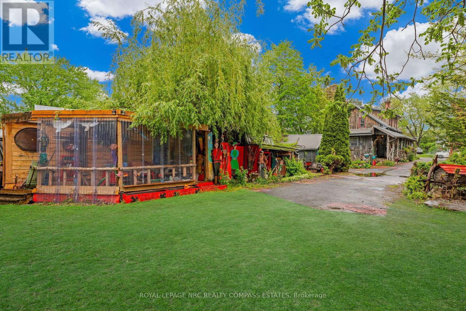 












4034 VICTORIA AVENUE

,
Lincoln (Lincoln-Jordan/Vineland),




Ontario
L0R2C0

