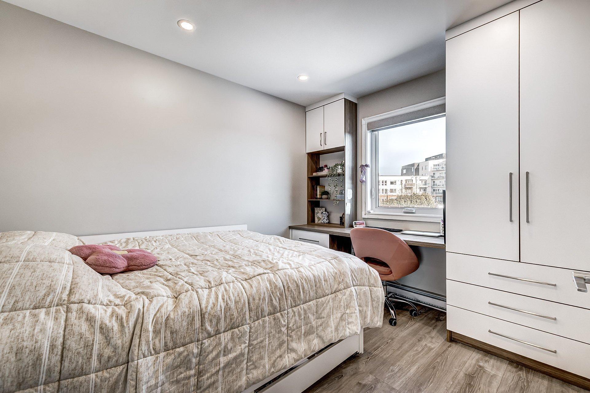 









16


Rue de la Sève

,
Châteauguay,




QC
J6J0B3

