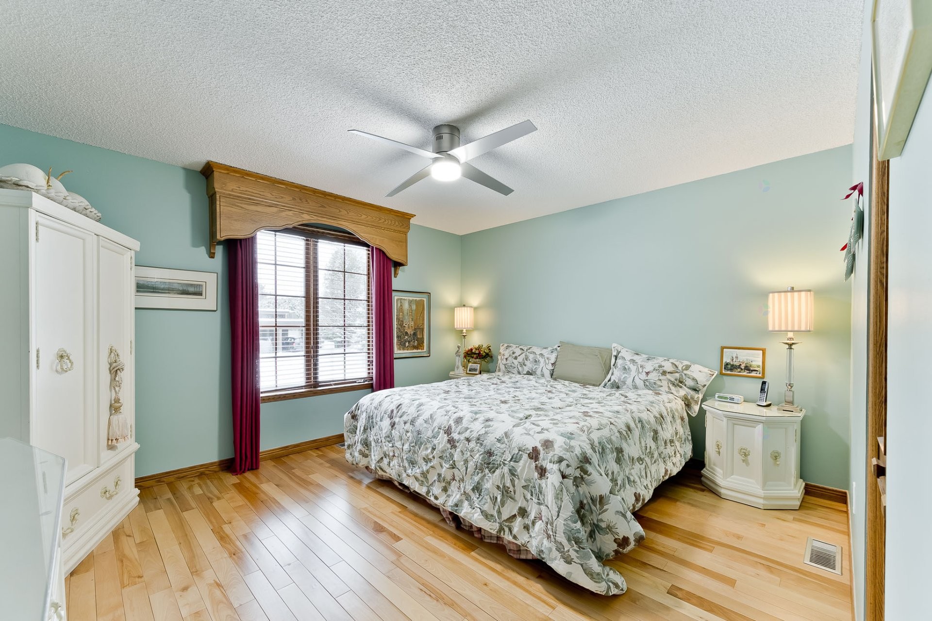 









2190


Rue Hugo

,
Sherbrooke (Les Nations),




QC
J1J3W5

