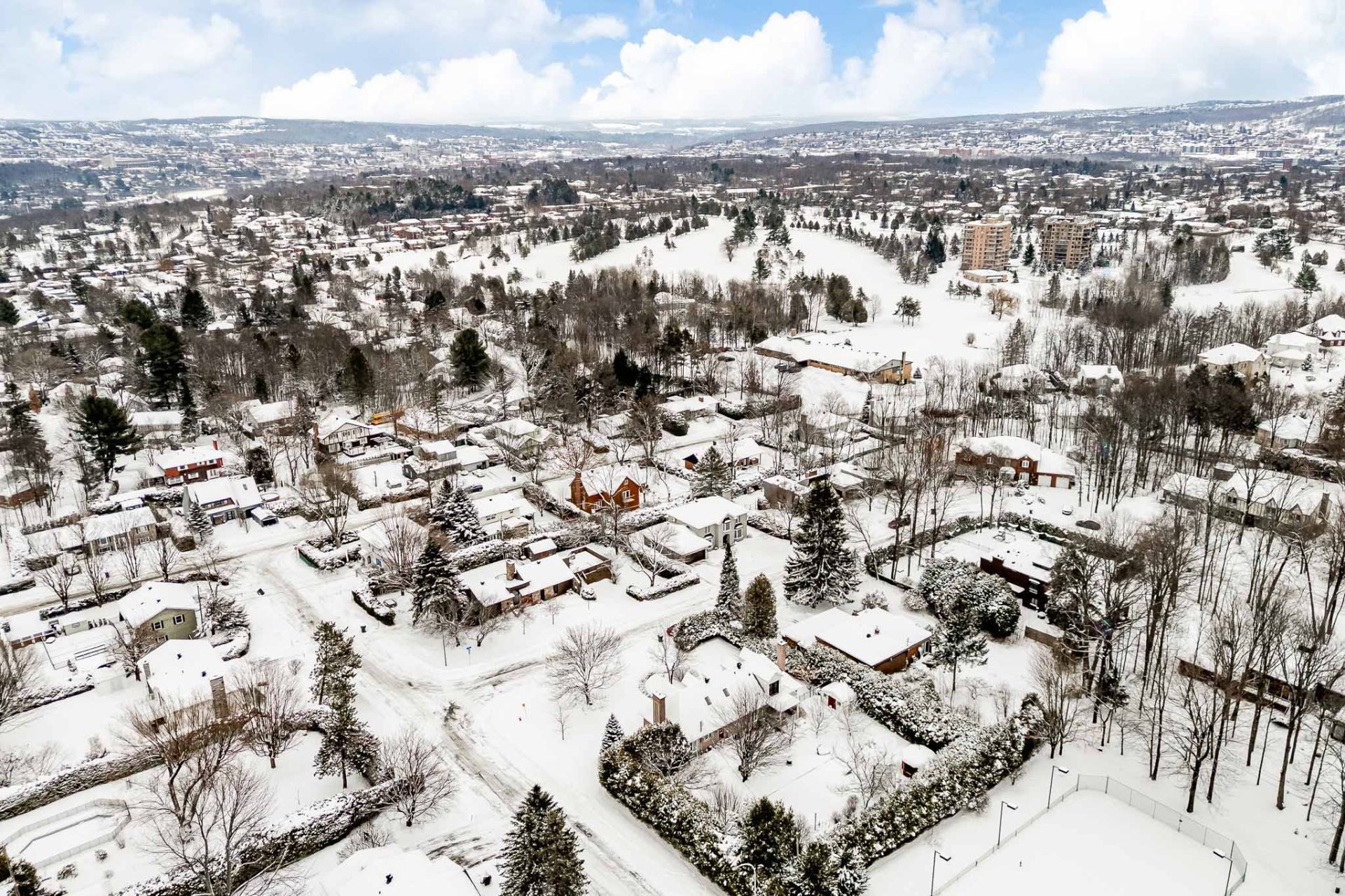 









2190


Rue Hugo

,
Sherbrooke (Les Nations),




QC
J1J3W5

