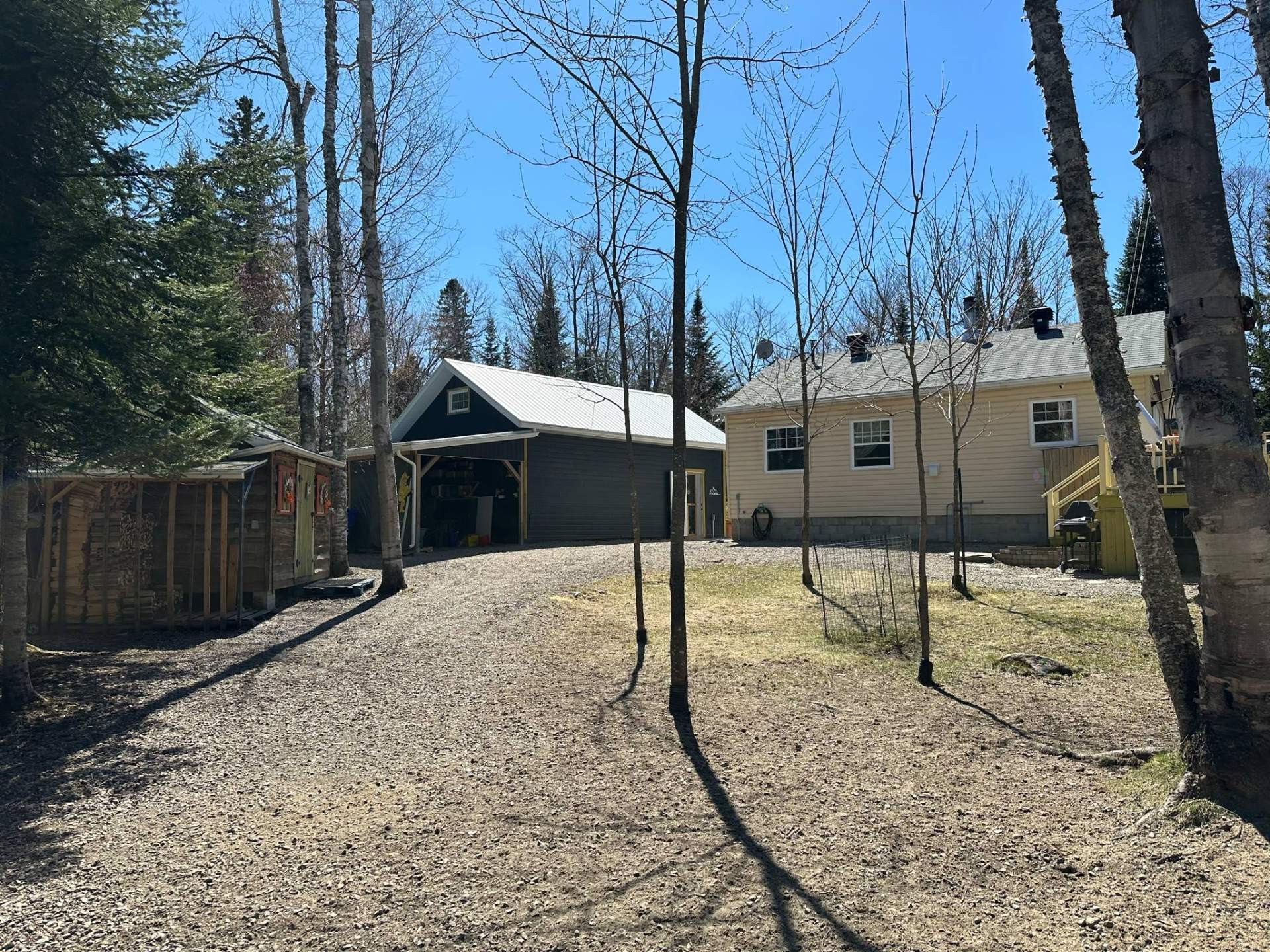 









40


Ch. des Érables

,
Saint-Michel-des-Saints,




QC
J0K3B0

