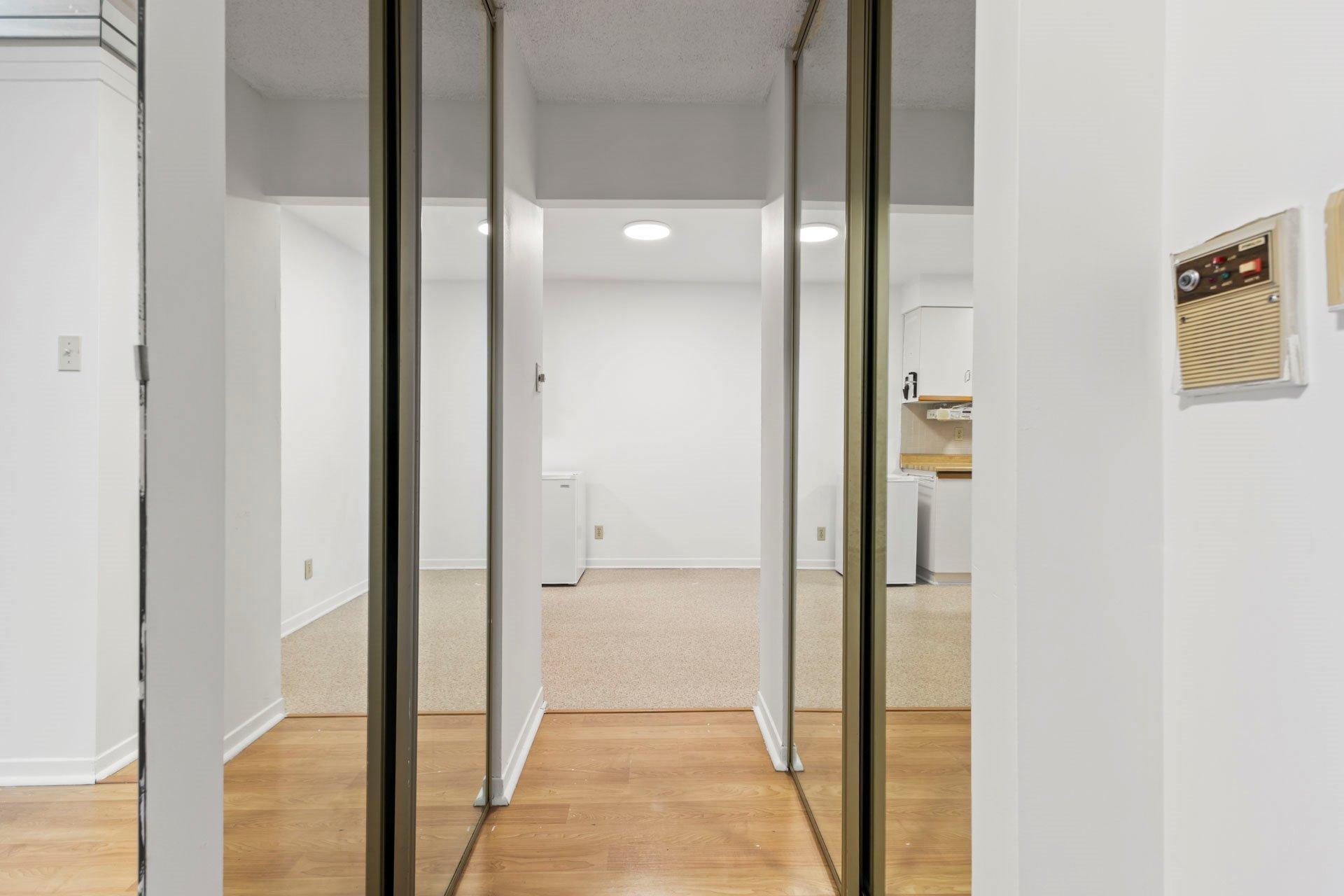 









725


Place Fortier

, 201,
Montréal (Saint-Laurent),




QC
H4L5B9

