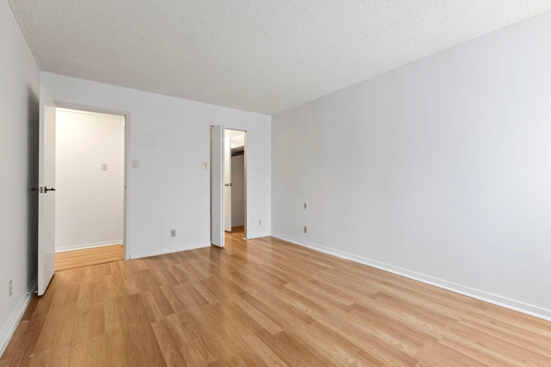 









725


Place Fortier

, 201,
Montréal (Saint-Laurent),




QC
H4L5B9

