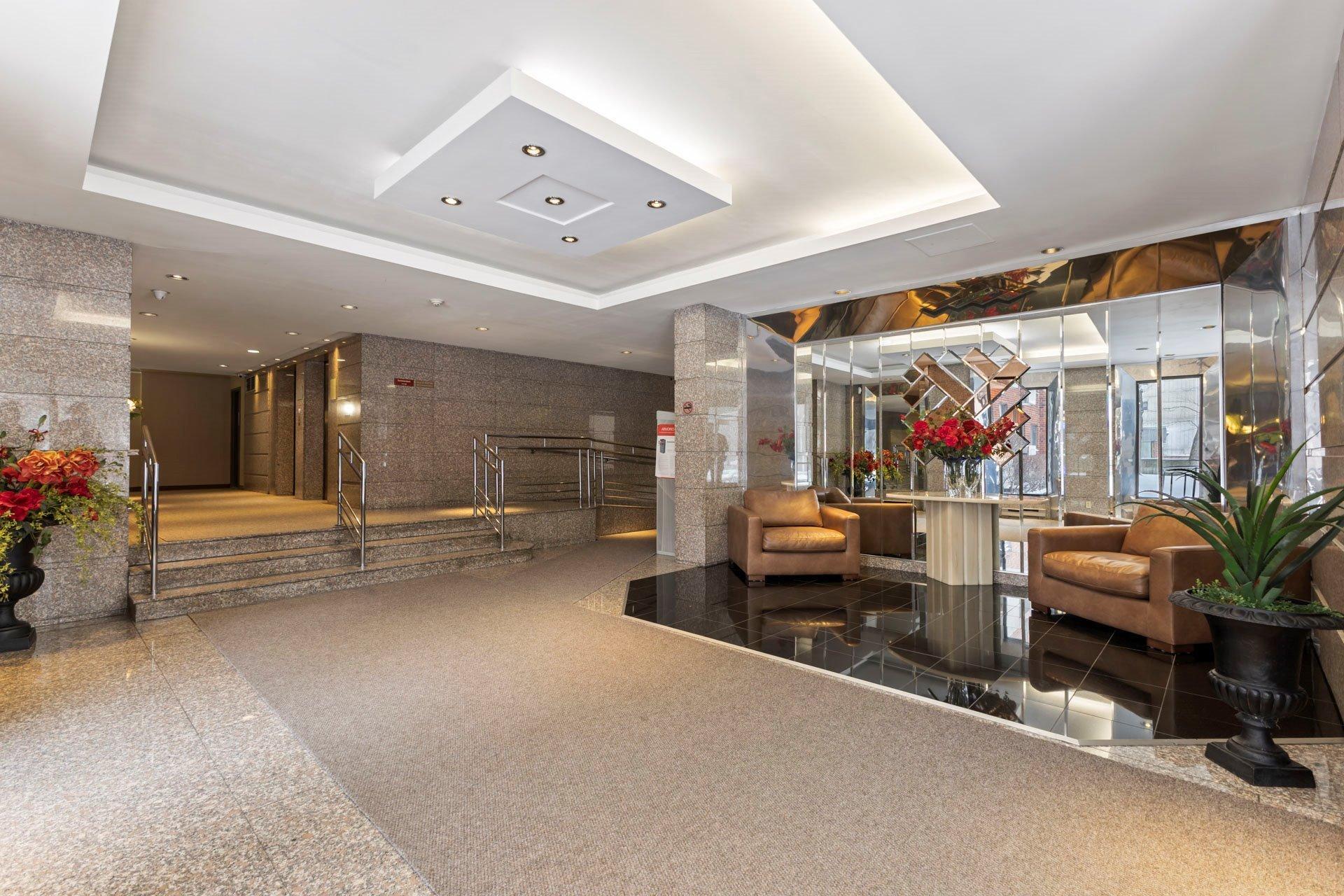 









725


Place Fortier

, 201,
Montréal (Saint-Laurent),




QC
H4L5B9

