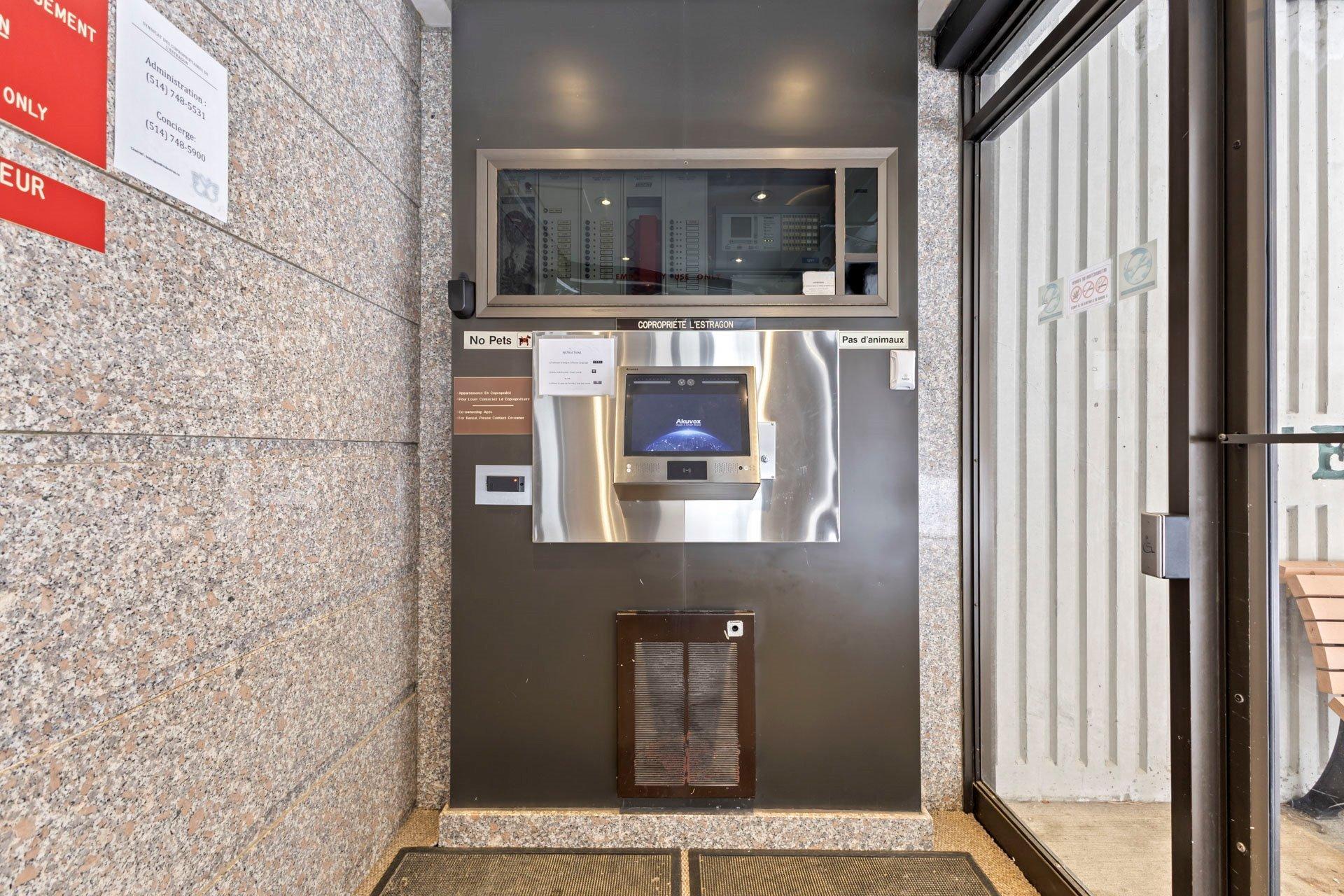 









725


Place Fortier

, 201,
Montréal (Saint-Laurent),




QC
H4L5B9

