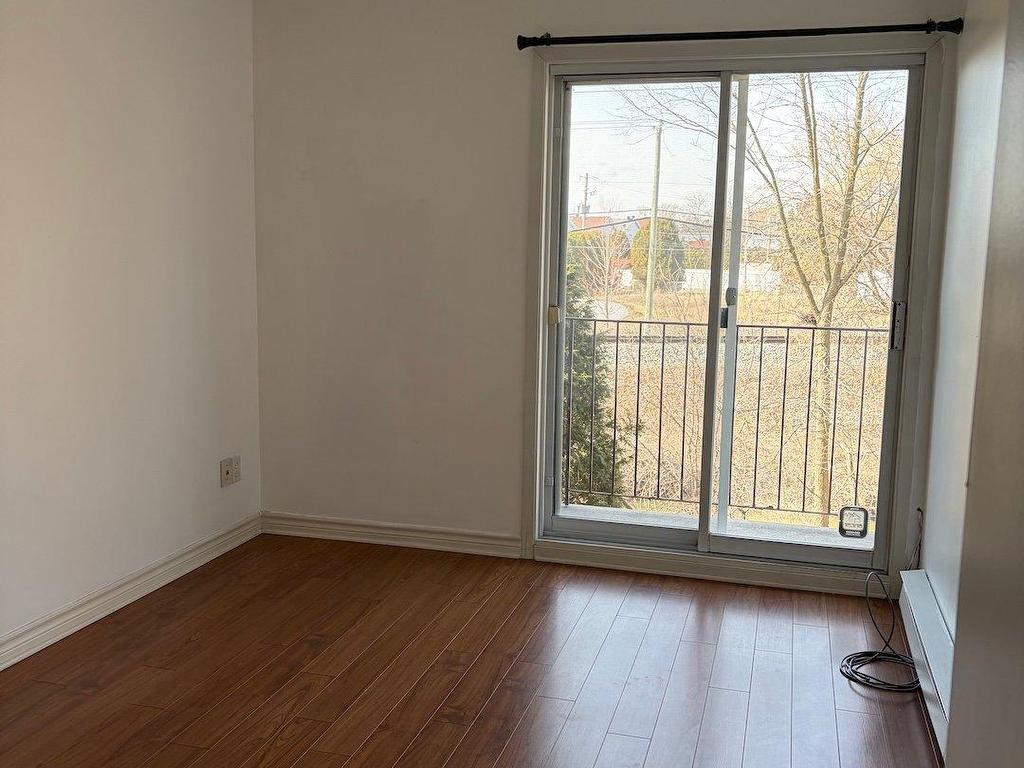 









175


Boul. de la Cité-des-Jeunes

,
Vaudreuil-Dorion,




QC
J7V8G7

