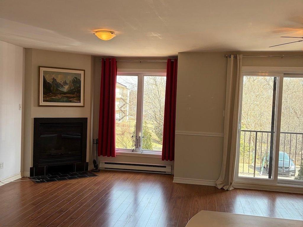 









175


Boul. de la Cité-des-Jeunes

,
Vaudreuil-Dorion,




QC
J7V8G7

