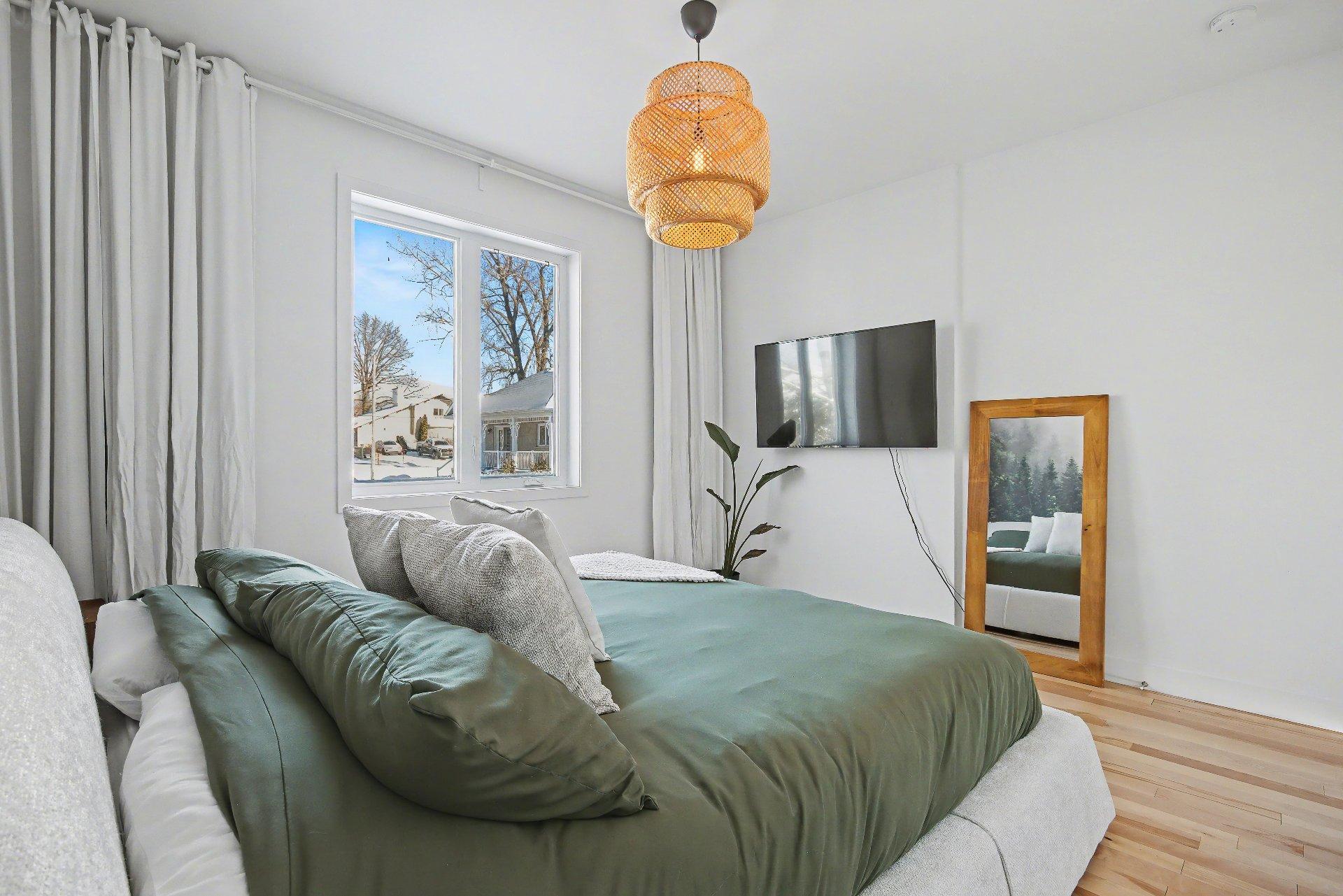 









75


Rue Jules-Duval

,
Saint-Jean-sur-Richelieu,




QC
J2W2B2

