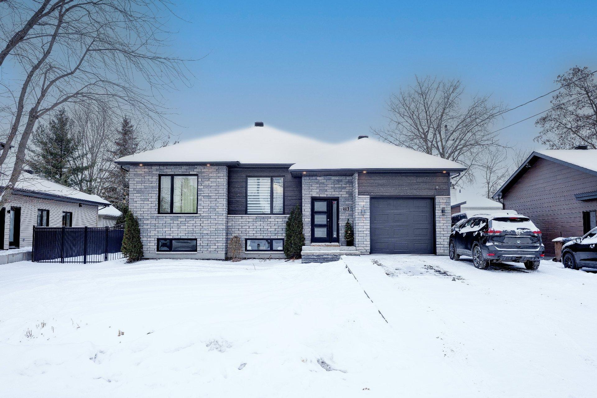 









75


Rue Jules-Duval

,
Saint-Jean-sur-Richelieu,




QC
J2W2B2

