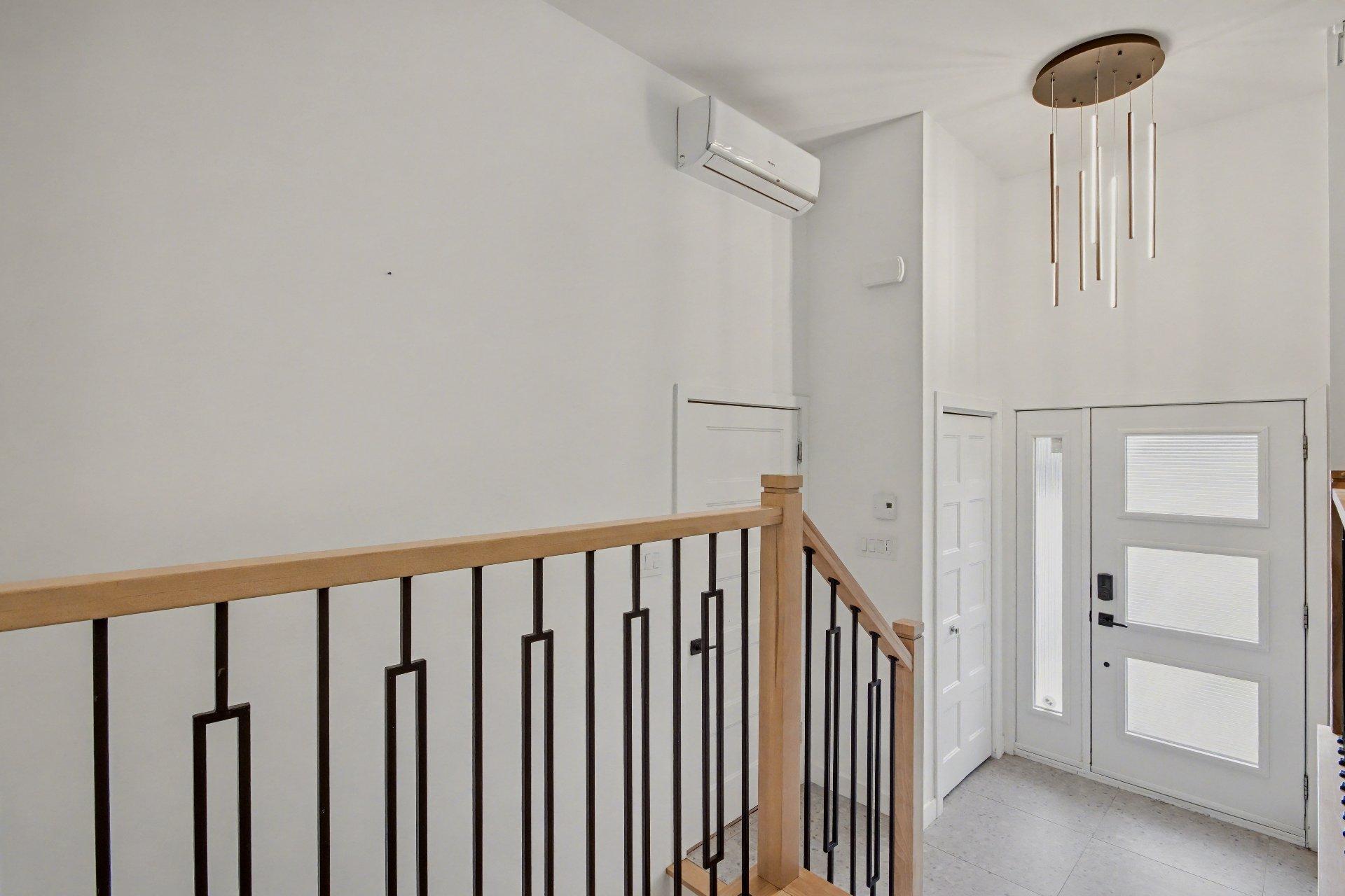 









75


Rue Jules-Duval

,
Saint-Jean-sur-Richelieu,




QC
J2W2B2

