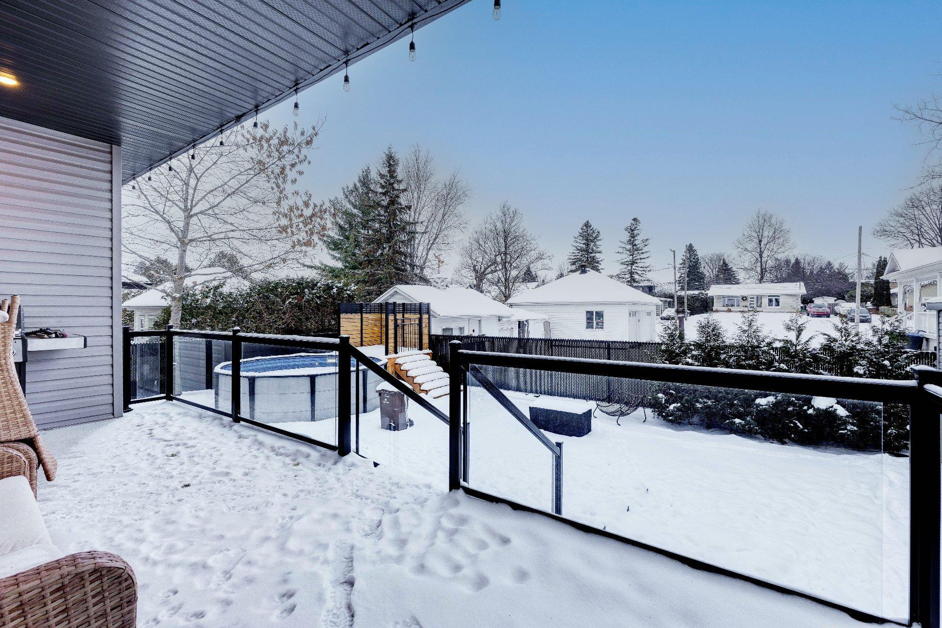 









75


Rue Jules-Duval

,
Saint-Jean-sur-Richelieu,




QC
J2W2B2

