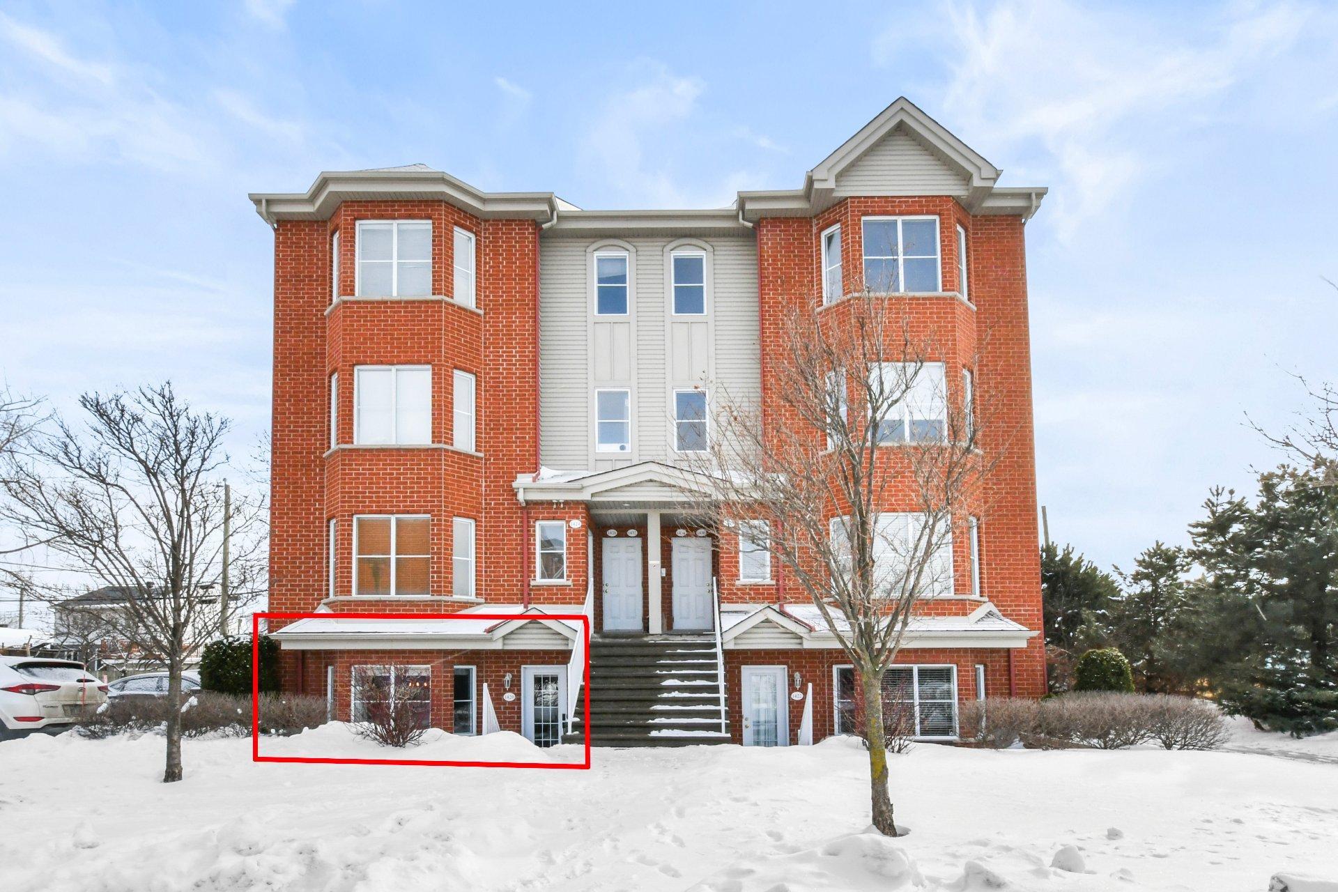 









1420


Rue Émerie

,
Longueuil (Saint-Hubert),




QC
J4T0A4

