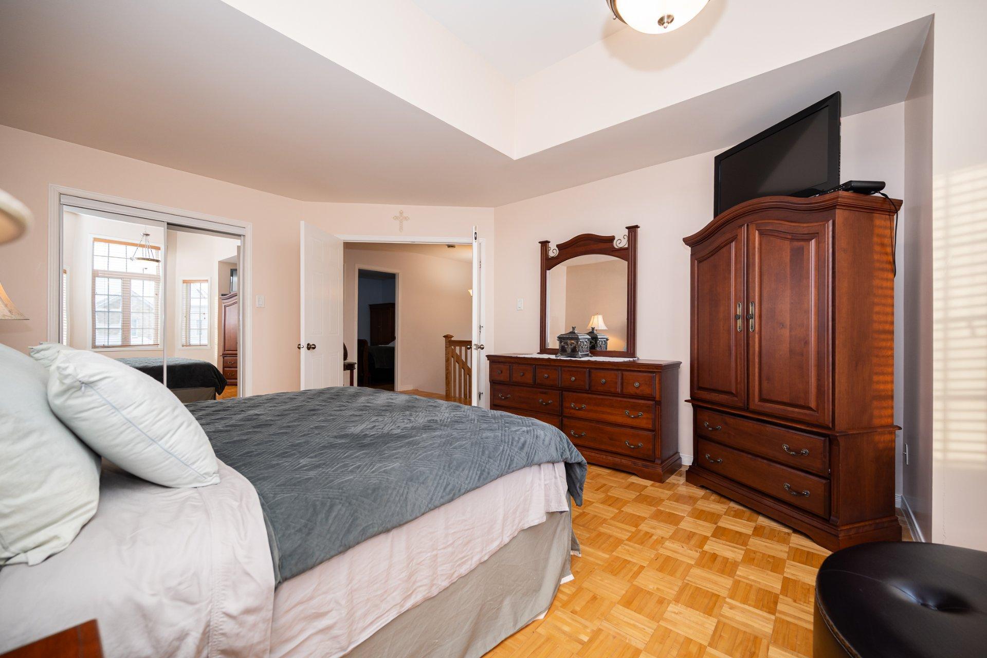 









600


Rue Toussaint

,
Laval (Sainte-Dorothée),




QC
H7X4G1

