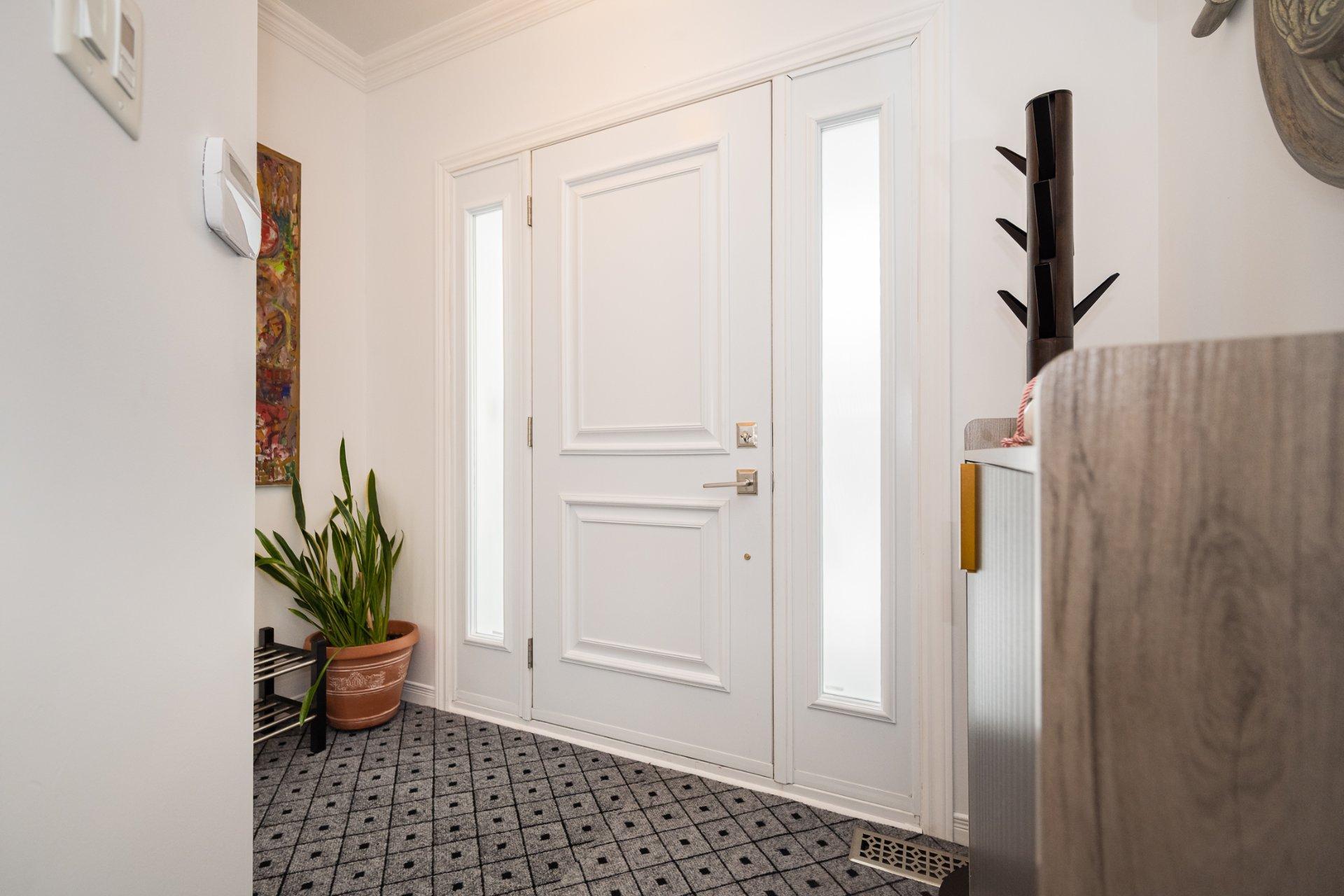 









600


Rue Toussaint

,
Laval (Sainte-Dorothée),




QC
H7X4G1

