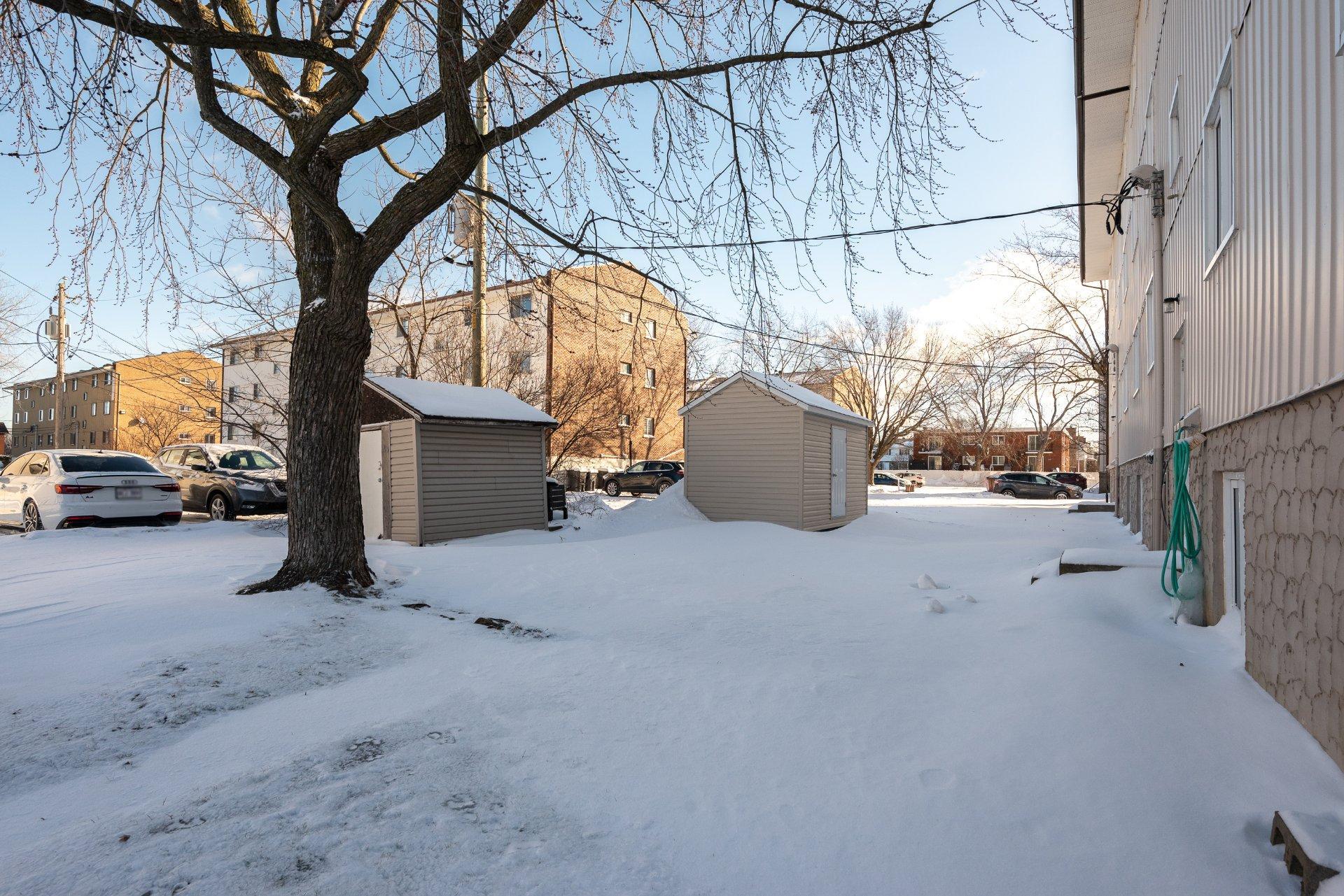 









839


Rue Fabre

, 301,
Longueuil (Le Vieux-Longueuil),




QC
J4J4X6

