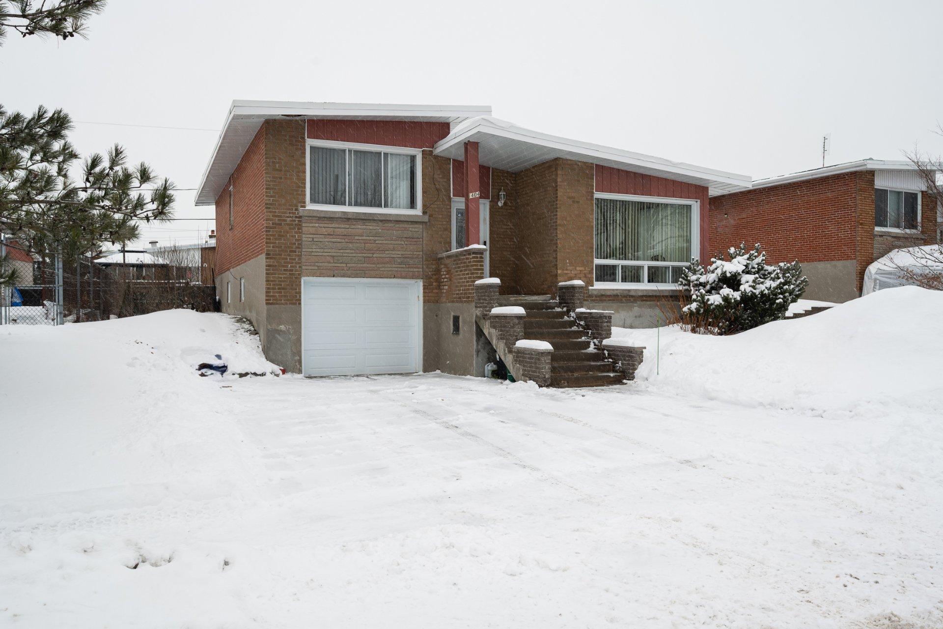 









1404


Boul. Élisabeth

,
Laval (Chomedey),




QC
H7W3J8

