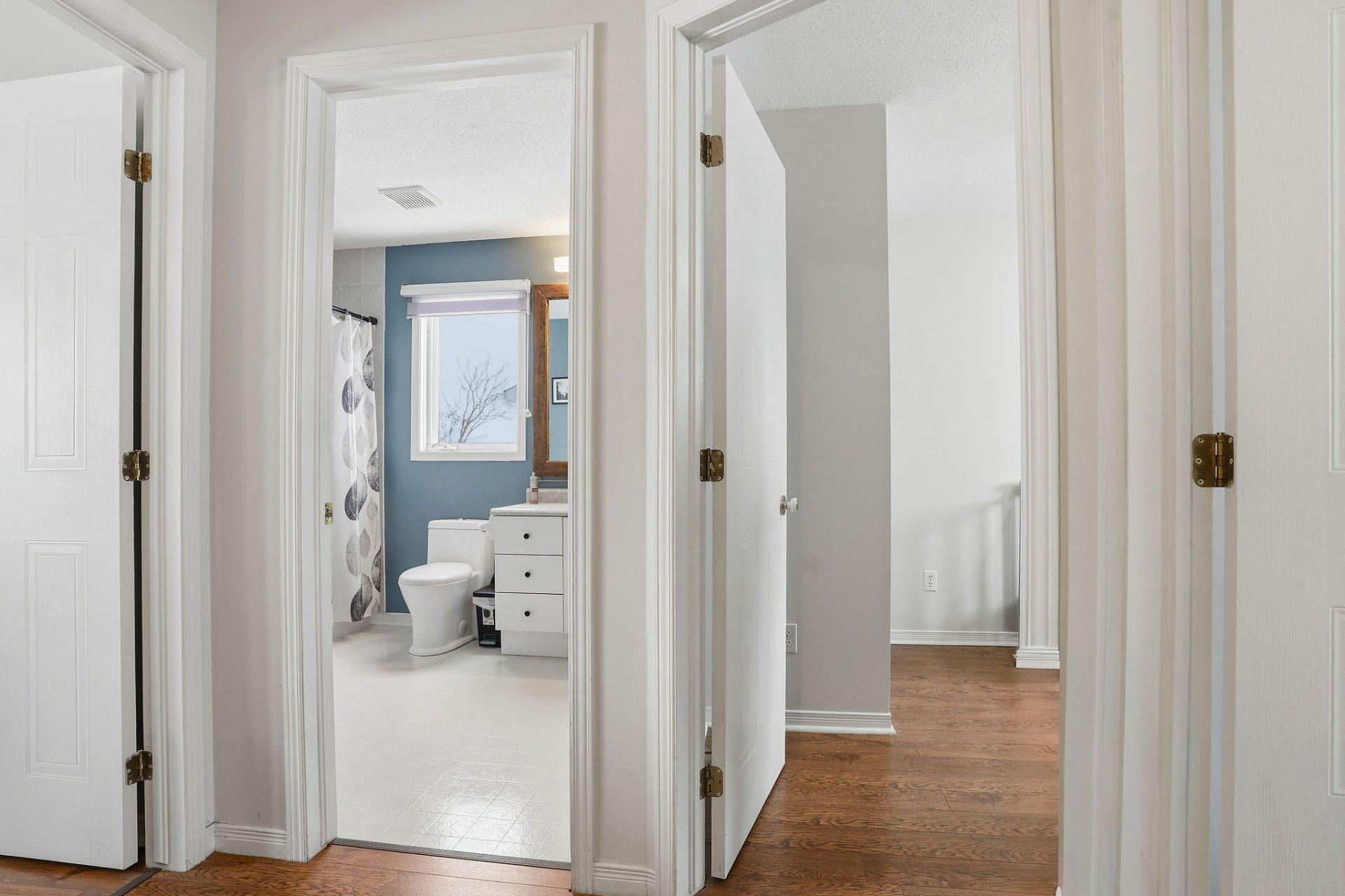 









169


Rue des Samares

,
Gatineau (Masson-Angers),




QC
J8M2B7

