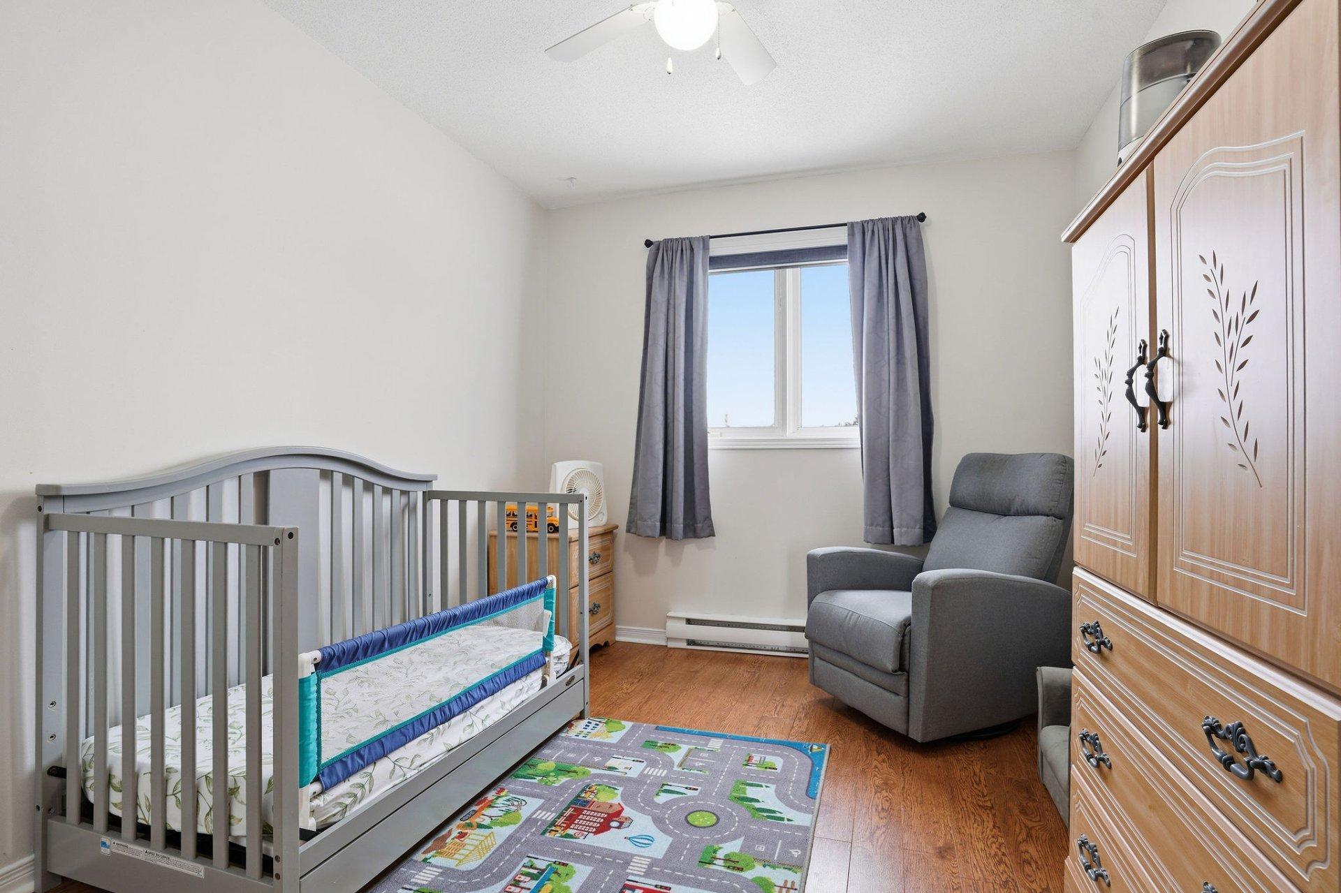 









169


Rue des Samares

,
Gatineau (Masson-Angers),




QC
J8M2B7

