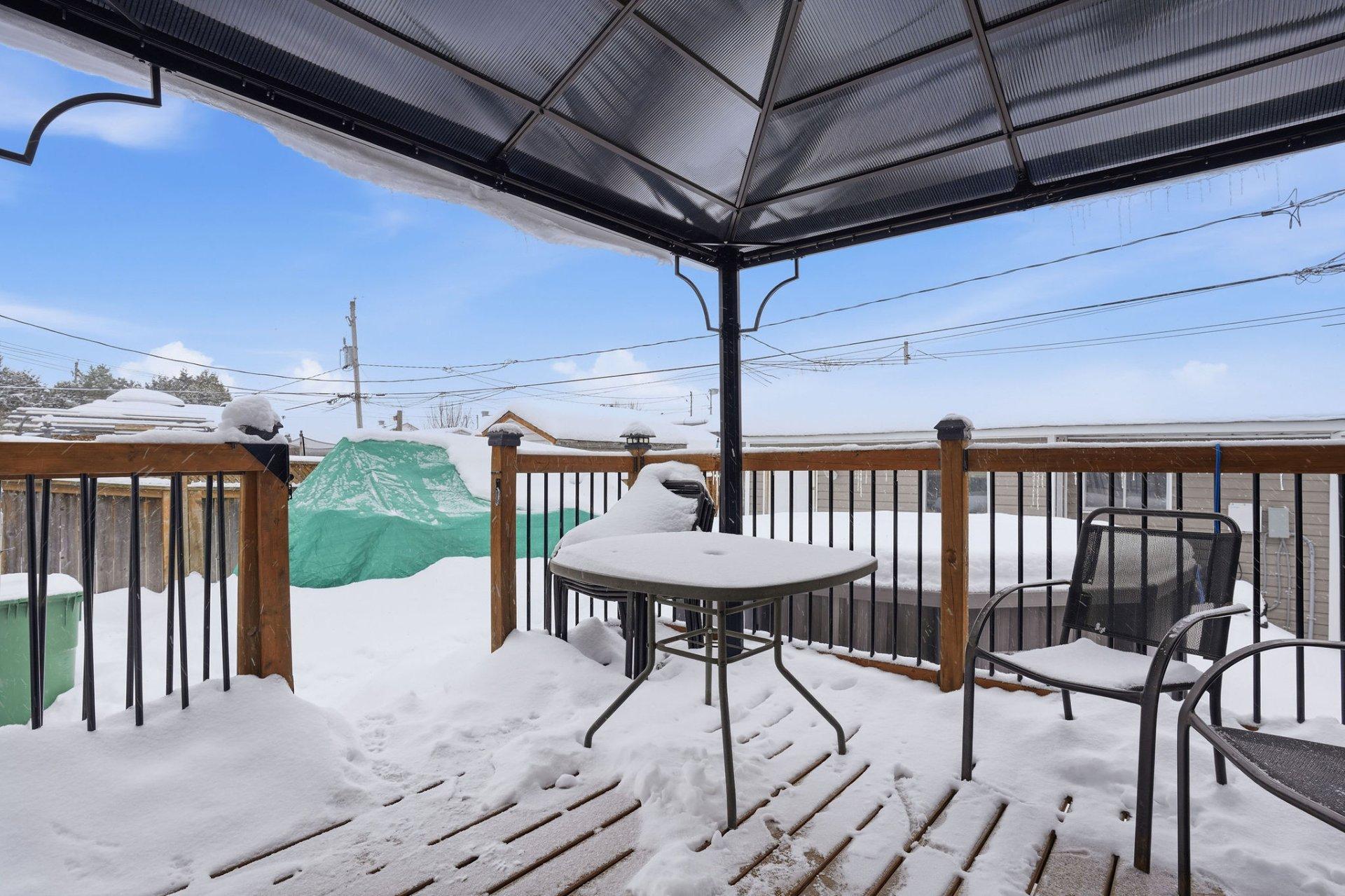 









169


Rue des Samares

,
Gatineau (Masson-Angers),




QC
J8M2B7

