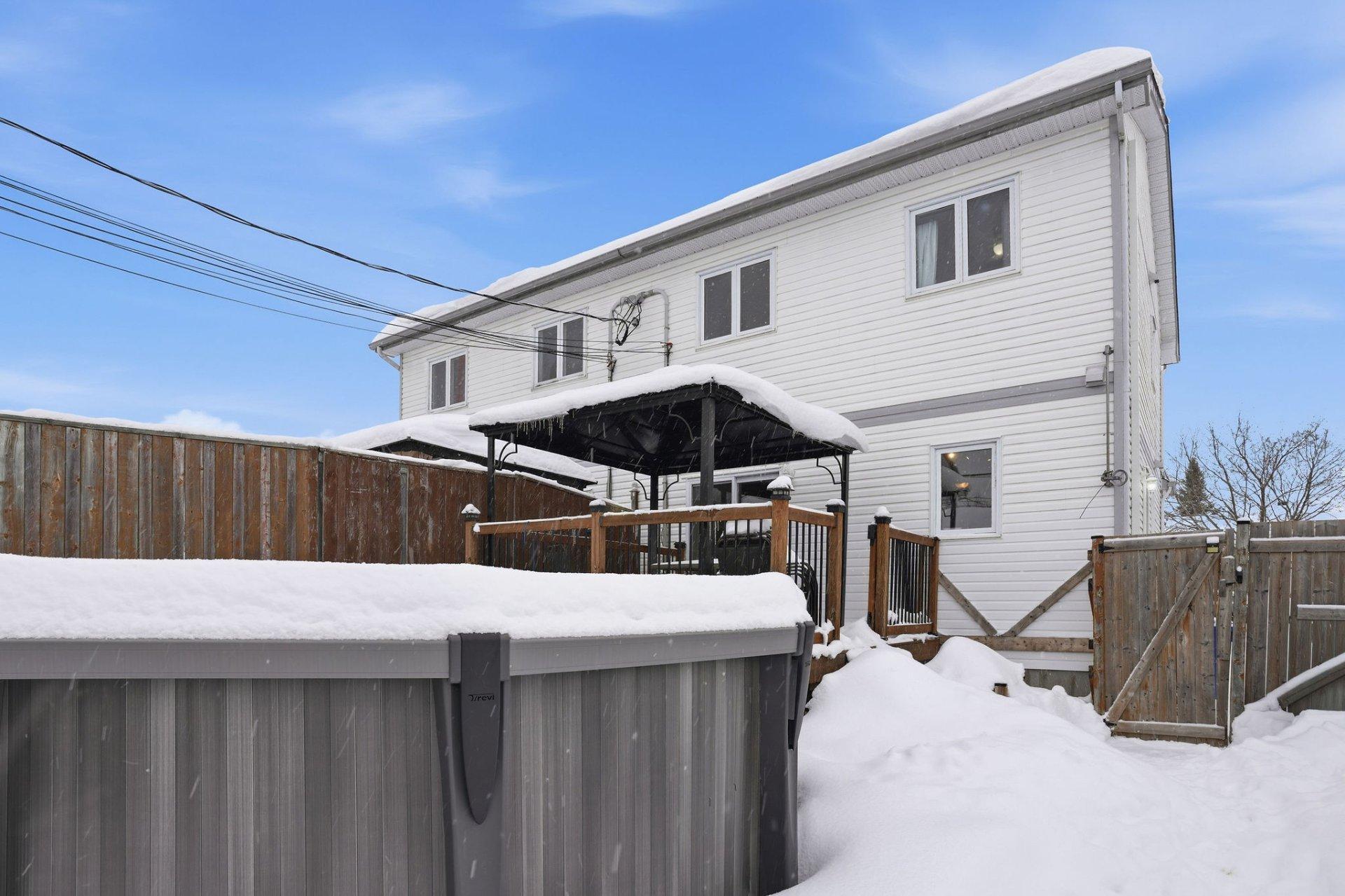 









169


Rue des Samares

,
Gatineau (Masson-Angers),




QC
J8M2B7

